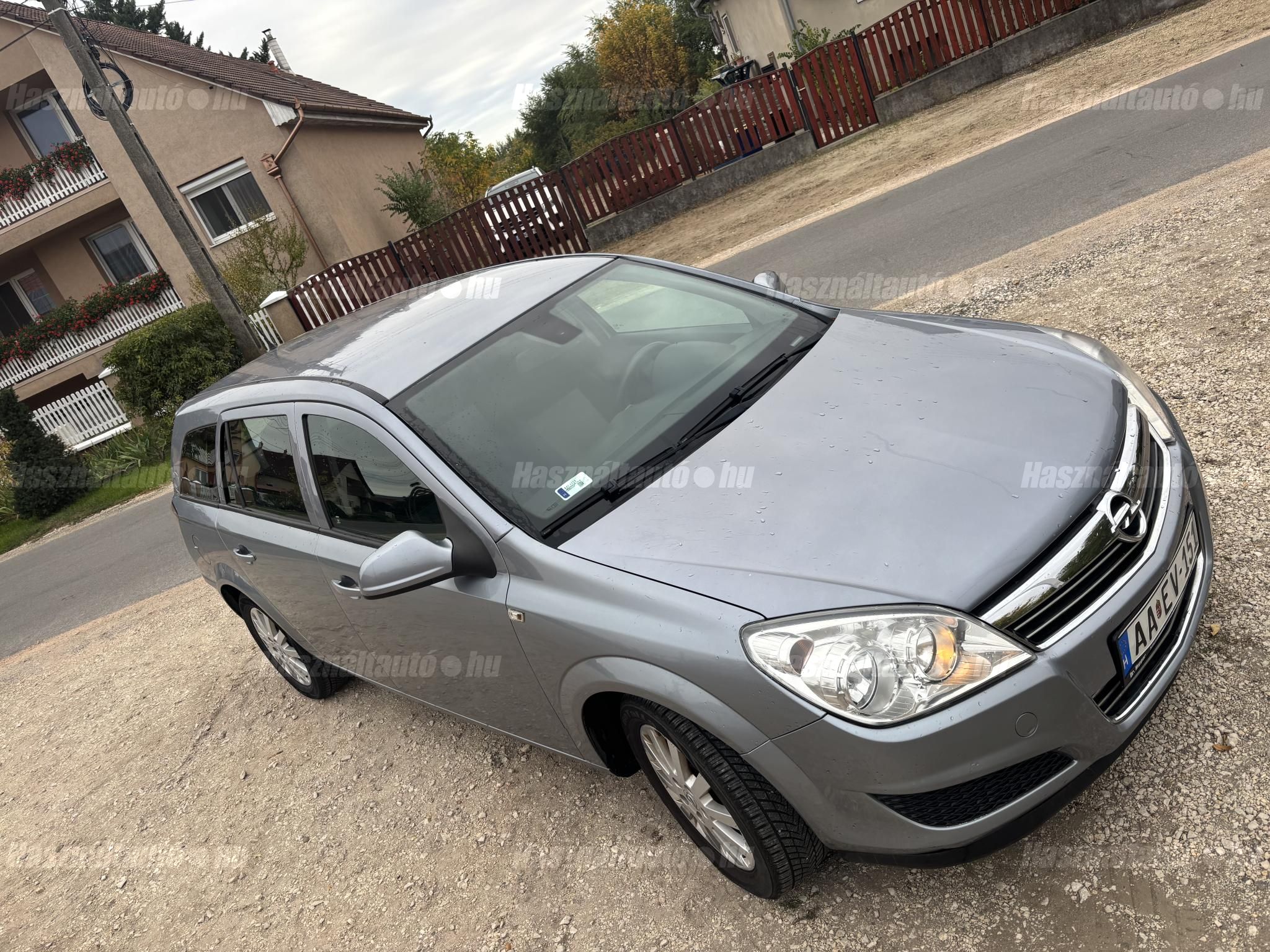 OPEL ASTRA H 2009 - 1
