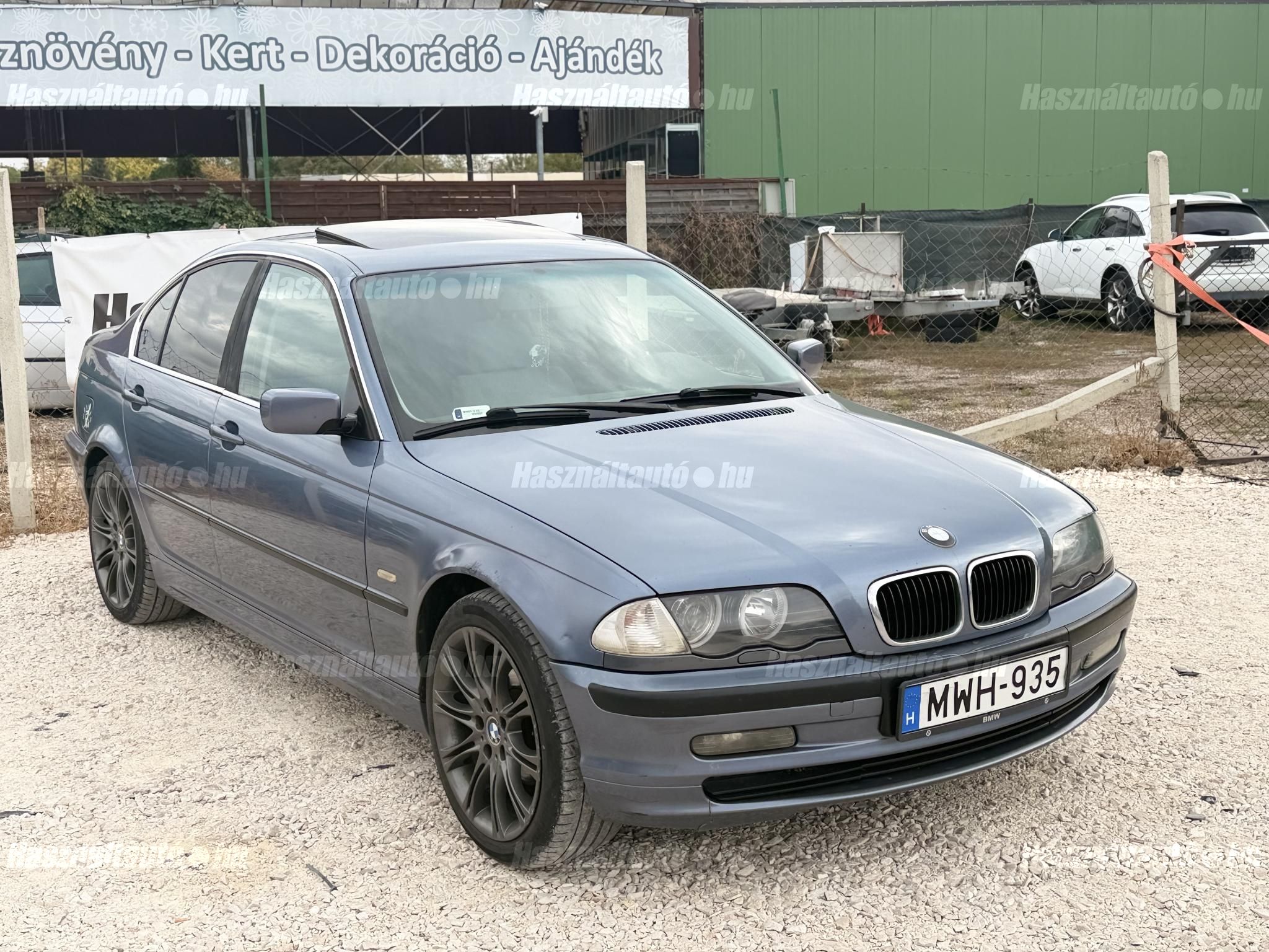 BMW 320 2000/8 - 1