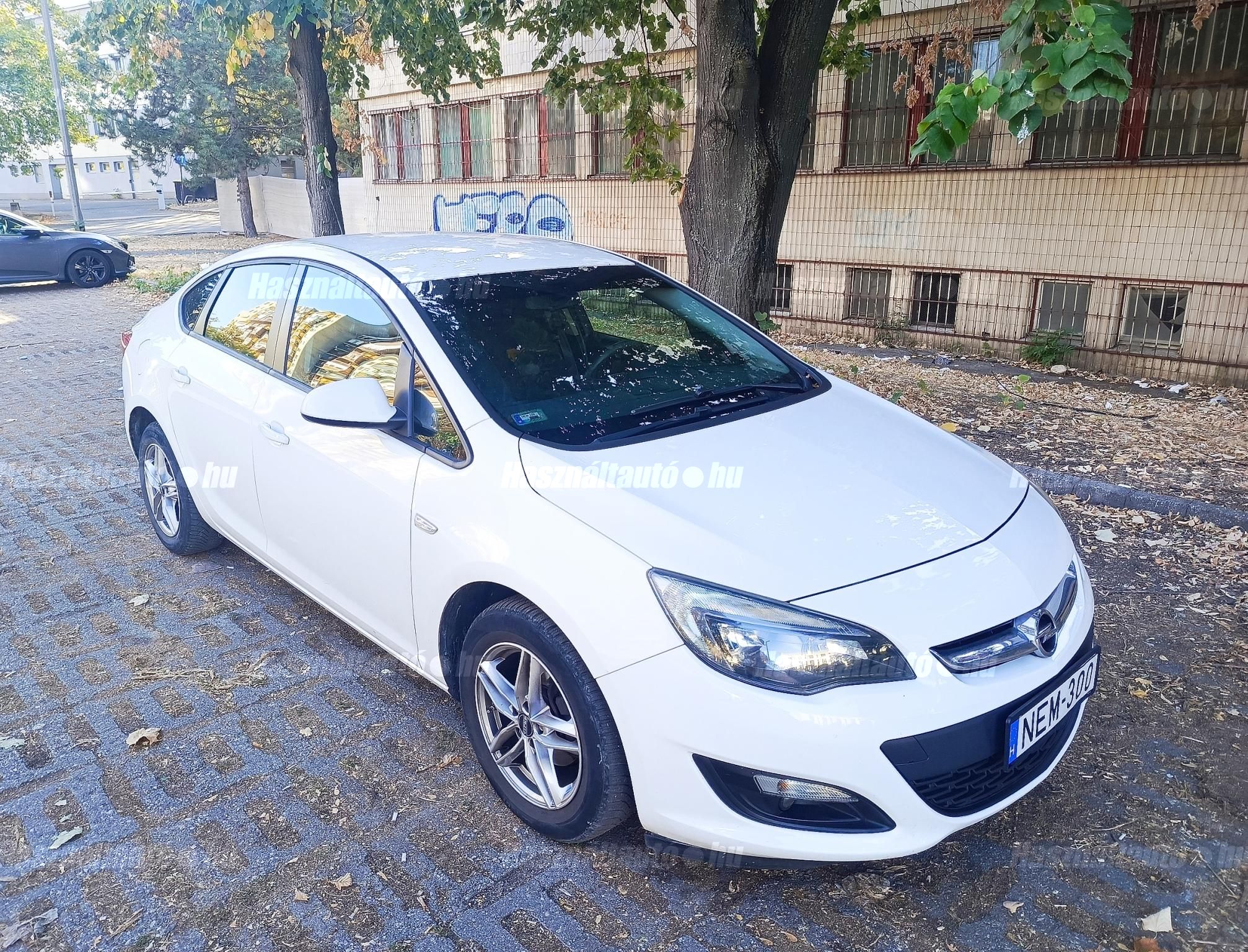 OPEL ASTRA J 2015/5 - 1