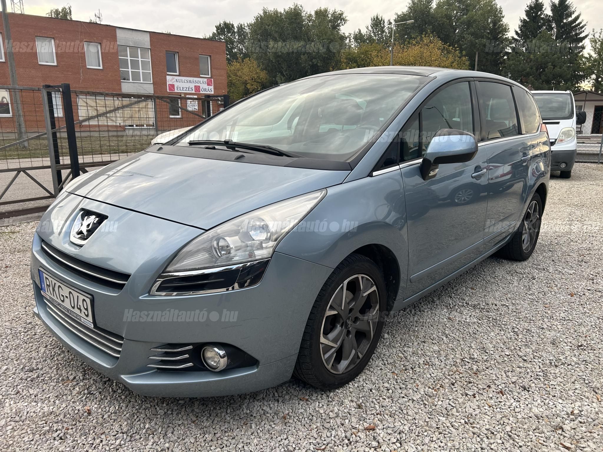 PEUGEOT 5008 2009/11 - 1