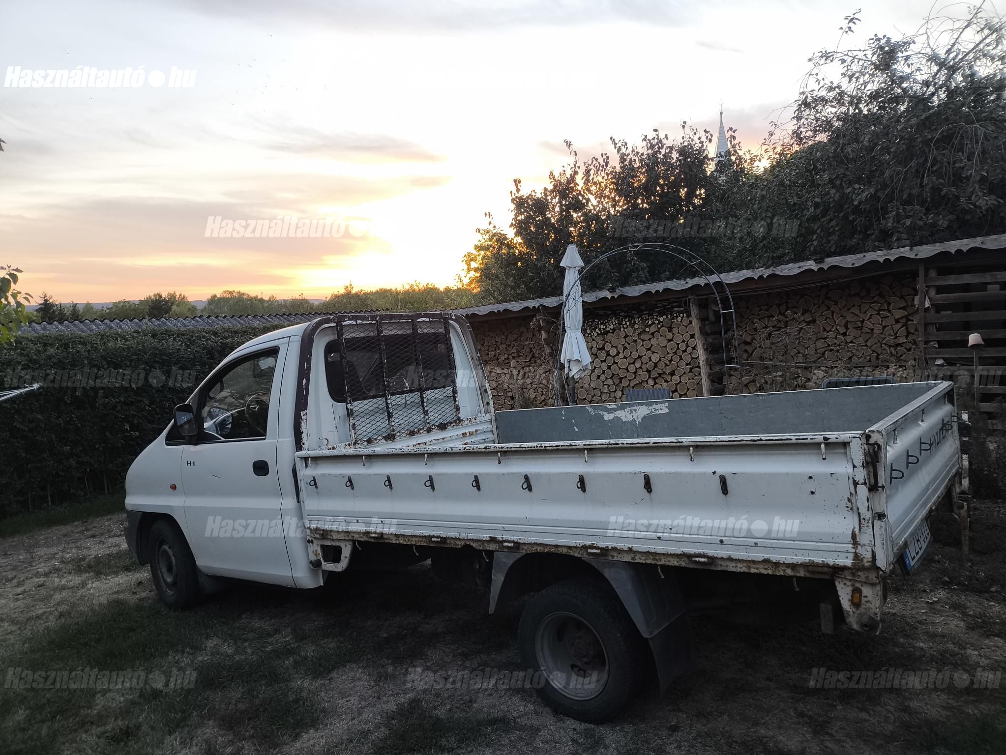 HYUNDAI H-1 2004/10 - 1