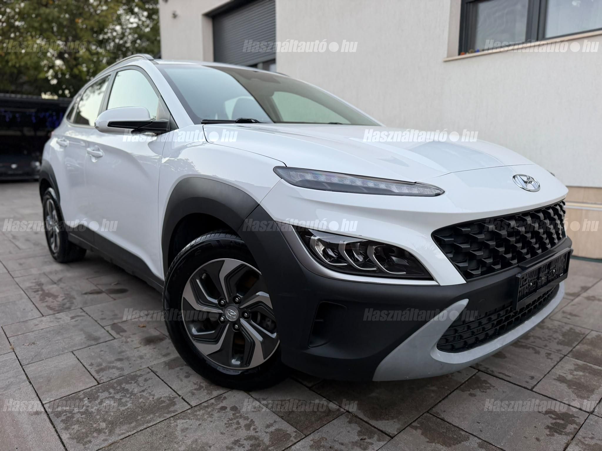 HYUNDAI KONA 2022/11 - 1