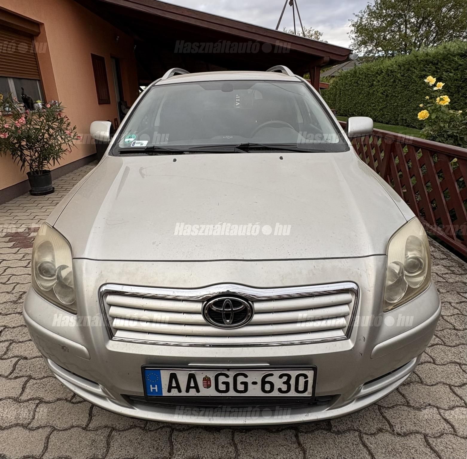 TOYOTA AVENSIS 2005 - 1