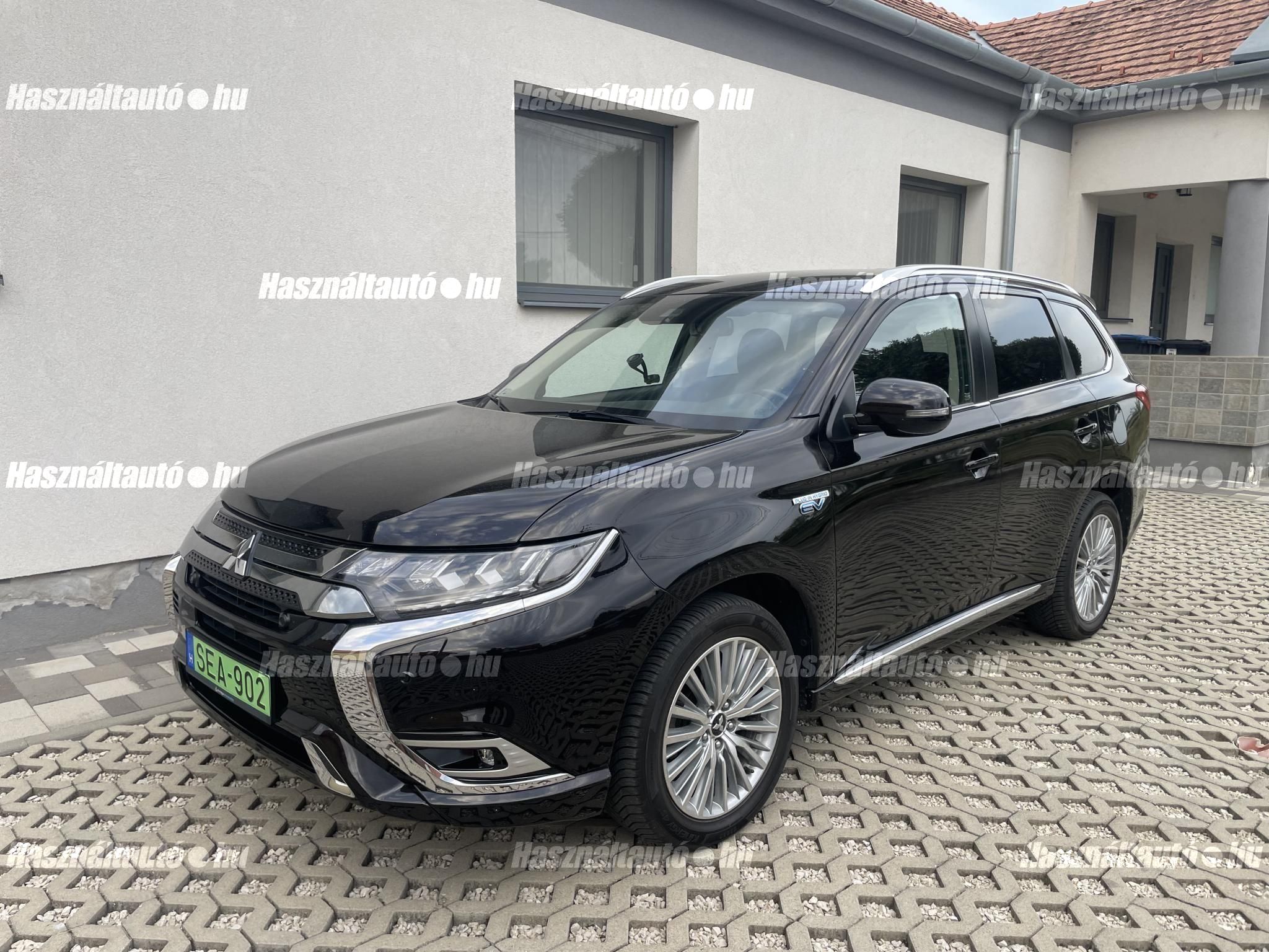 MITSUBISHI OUTLANDER 2020/10 - 1