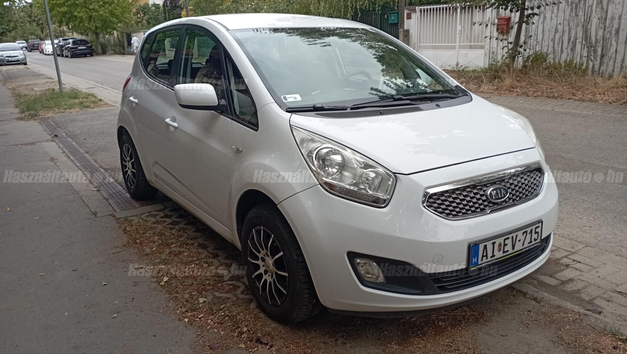 KIA VENGA 2010/10 - 1