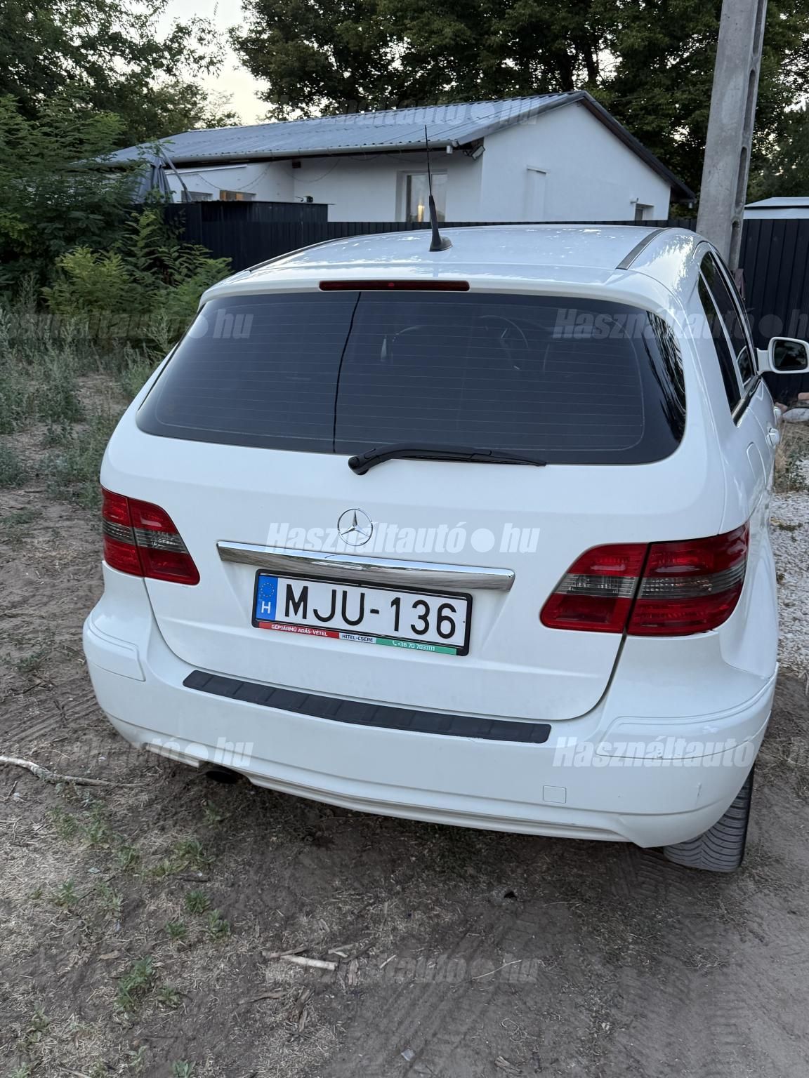 MERCEDES-BENZ B 180 2009/8 - 1