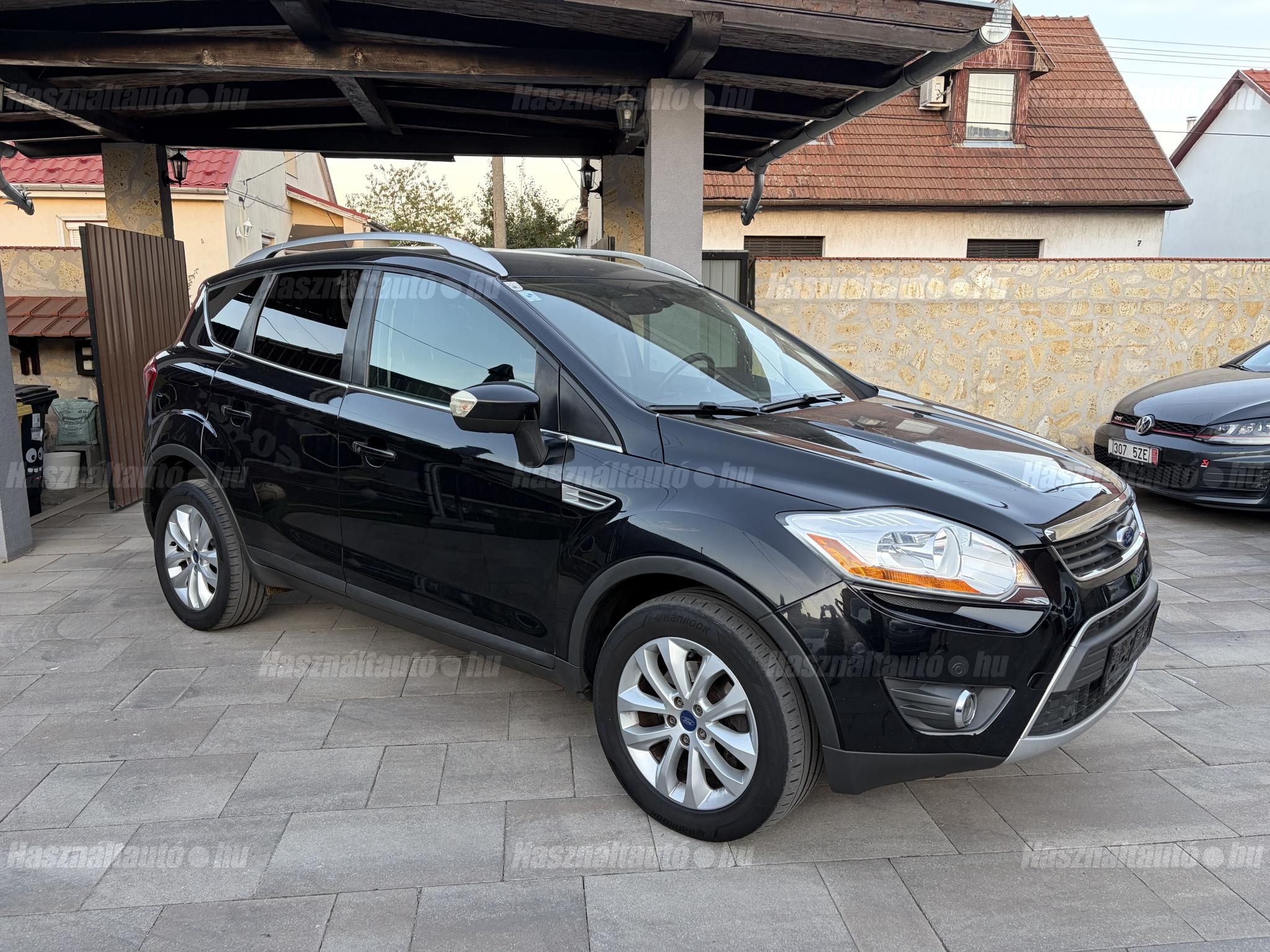 FORD KUGA 2012 - 1