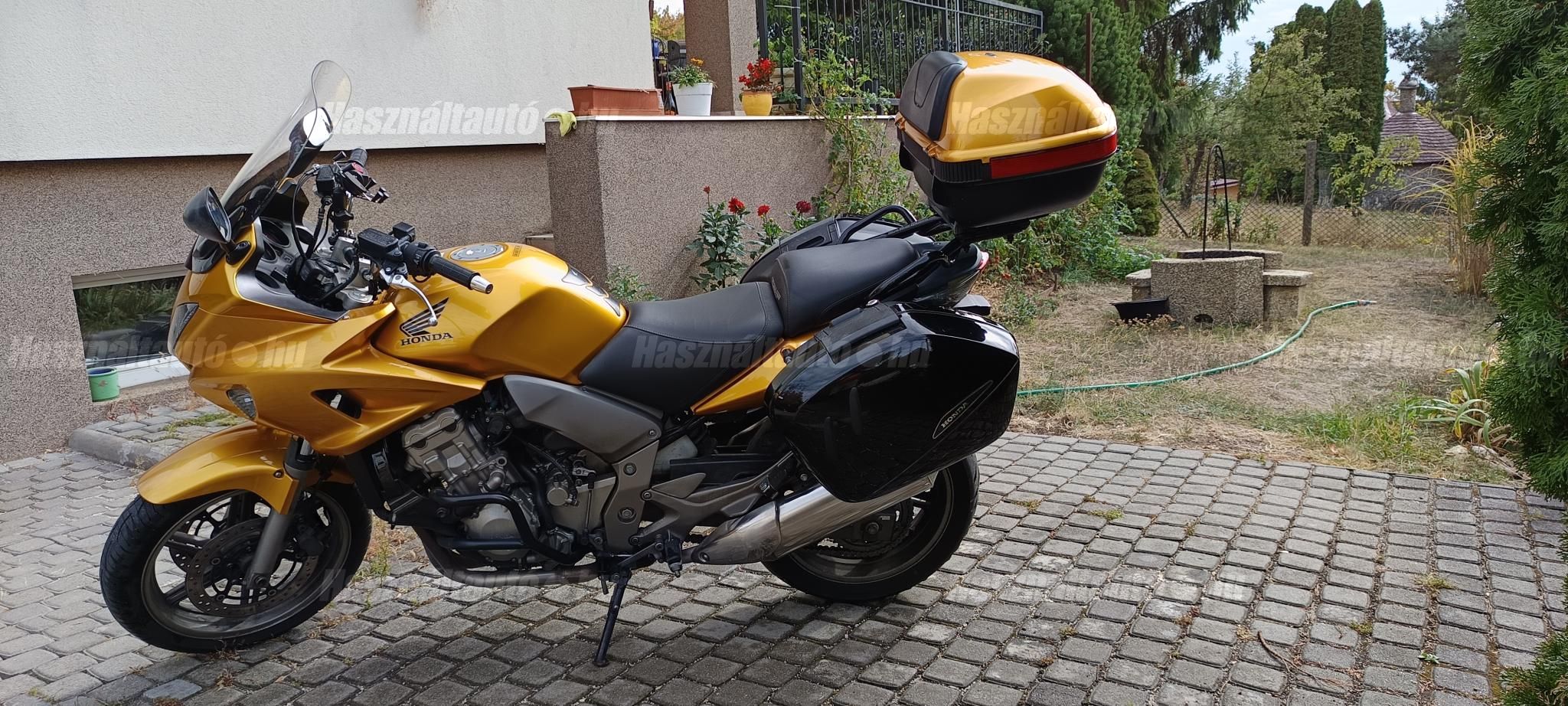 HONDA CBF 1000 2010 - 1