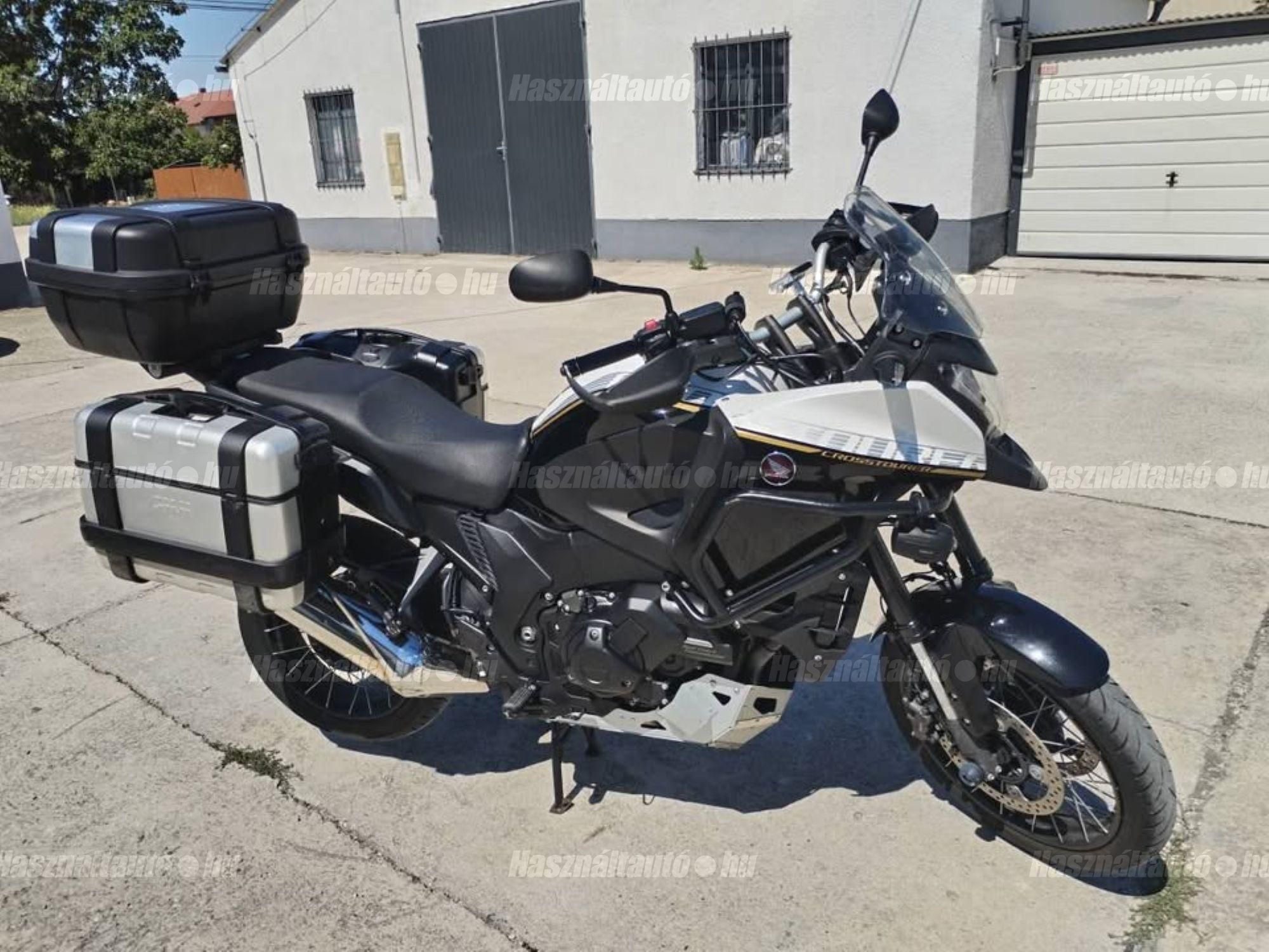 HONDA VFR 1200 XD 2016/9 - 1