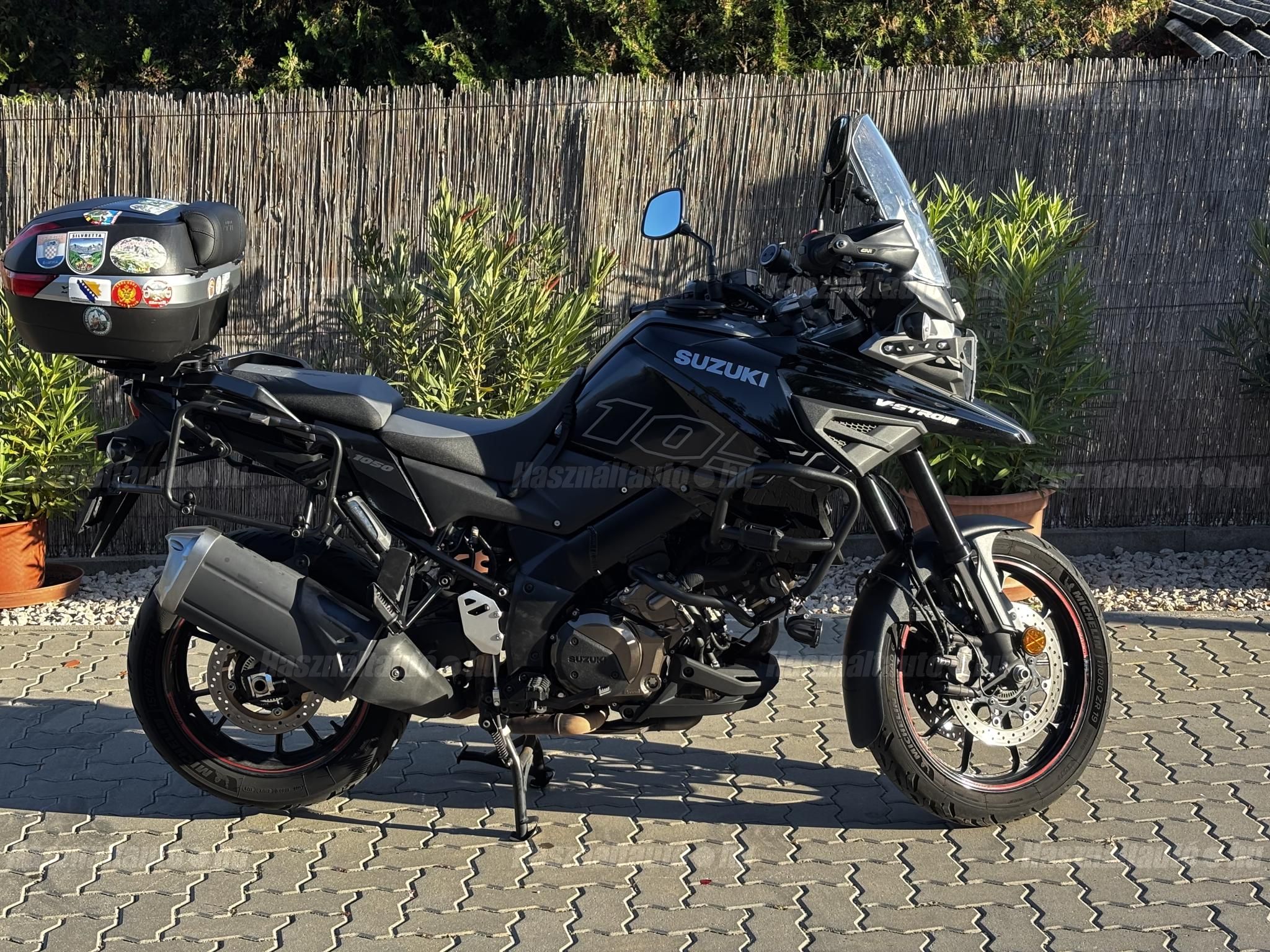 SUZUKI V-STROM 1050 ABS 2021/2 - 1
