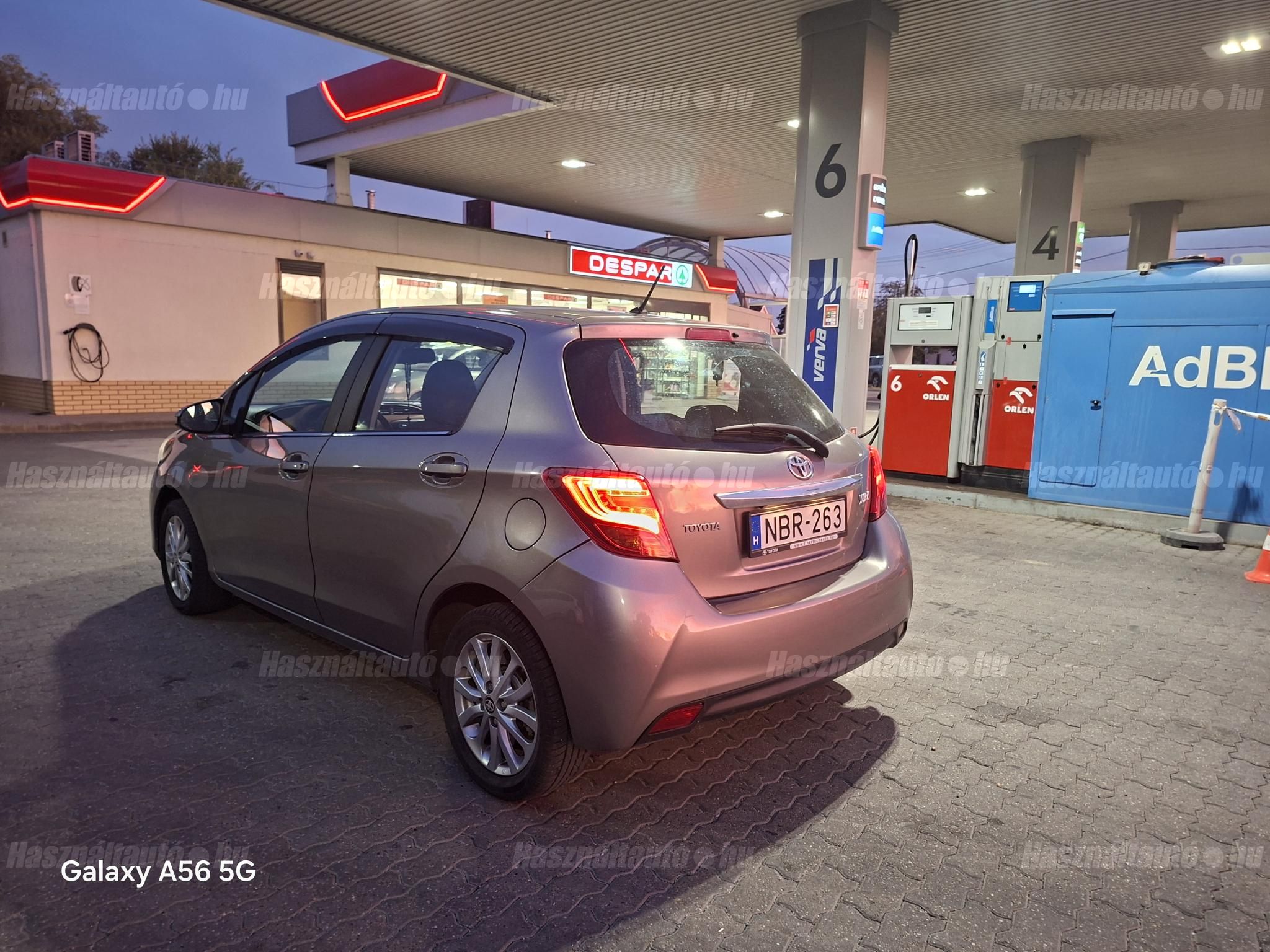 TOYOTA YARIS 2014/12 - 1