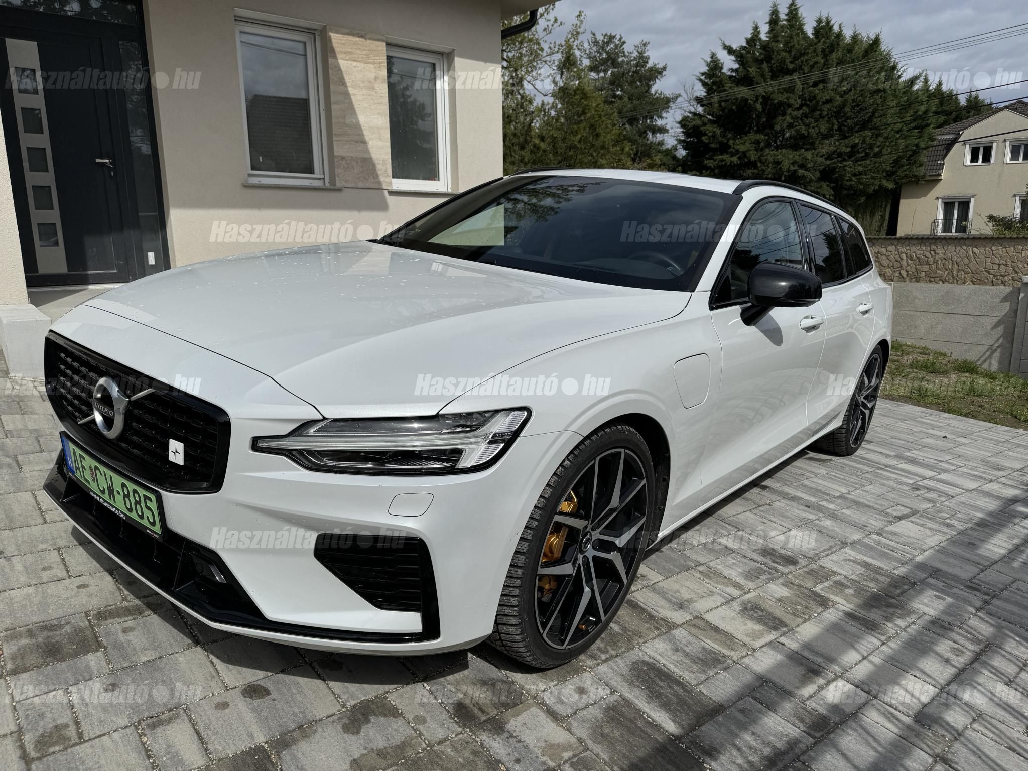 VOLVO V60 2020/6 - 1