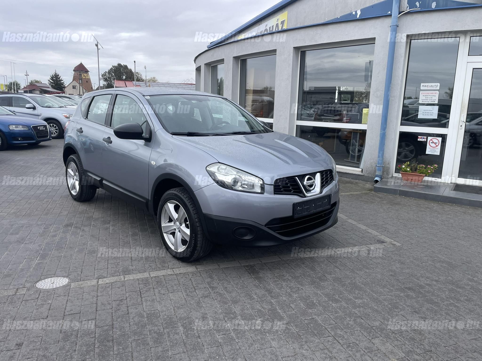 NISSAN QASHQAI 2010/8 - 1