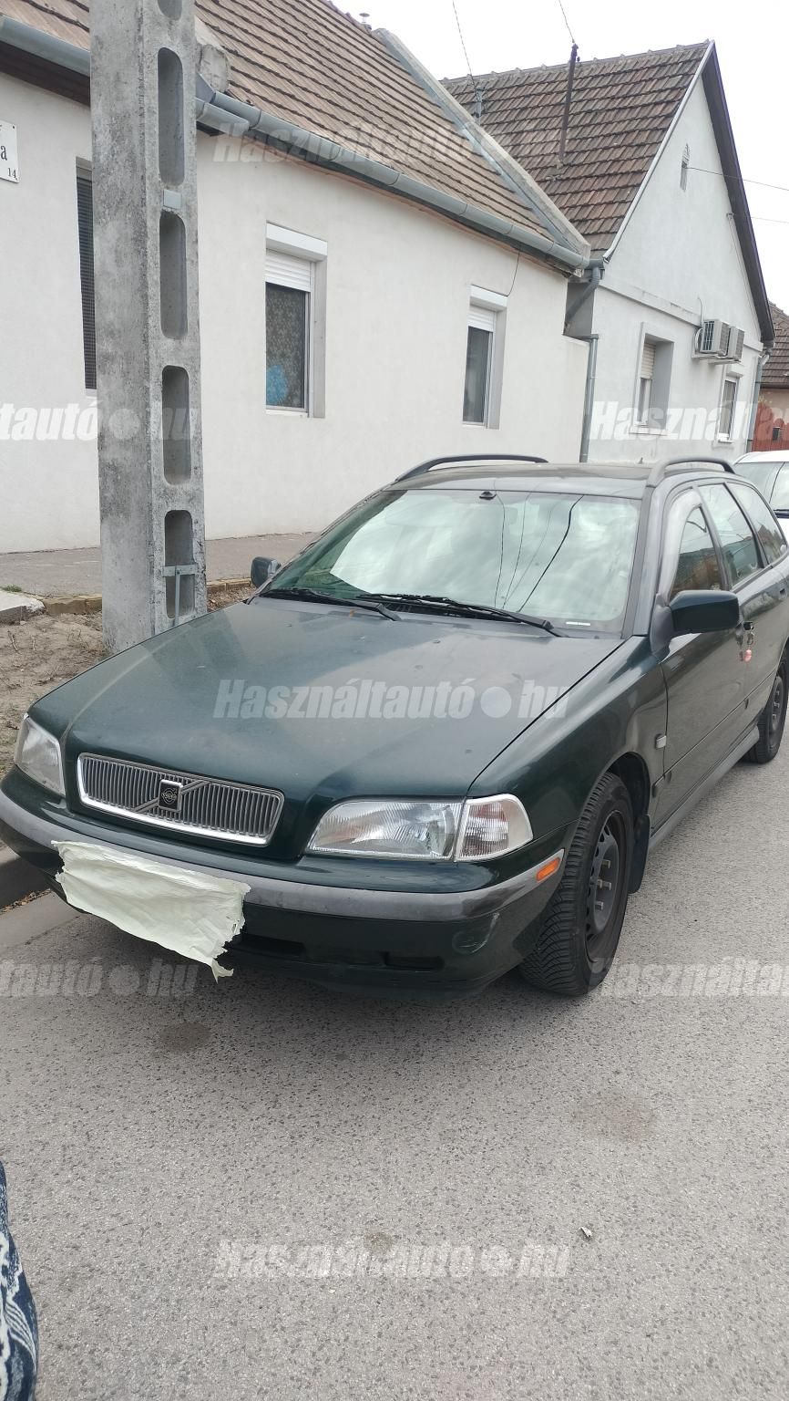 VOLVO V40 1998/9 - 1
