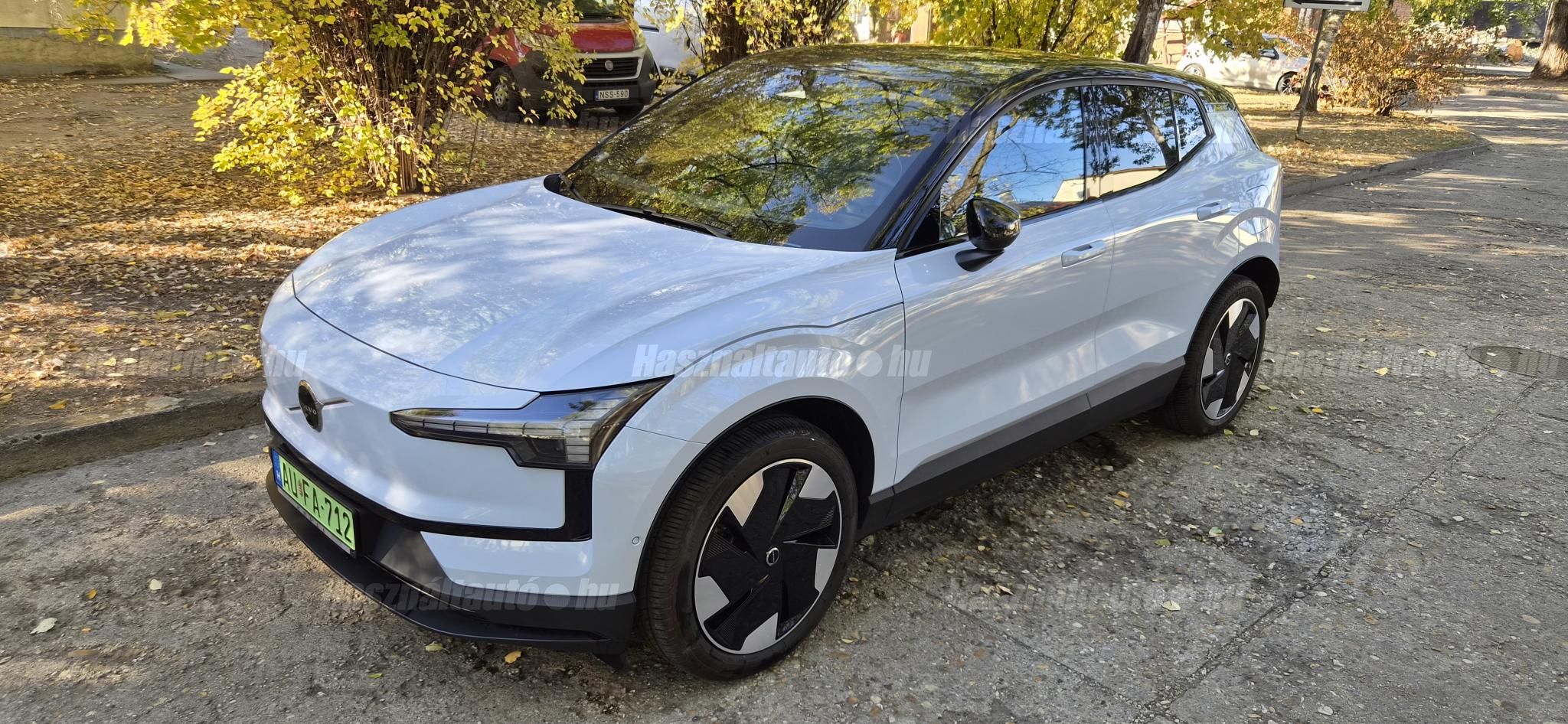 VOLVO EX30 2024/7 - 1
