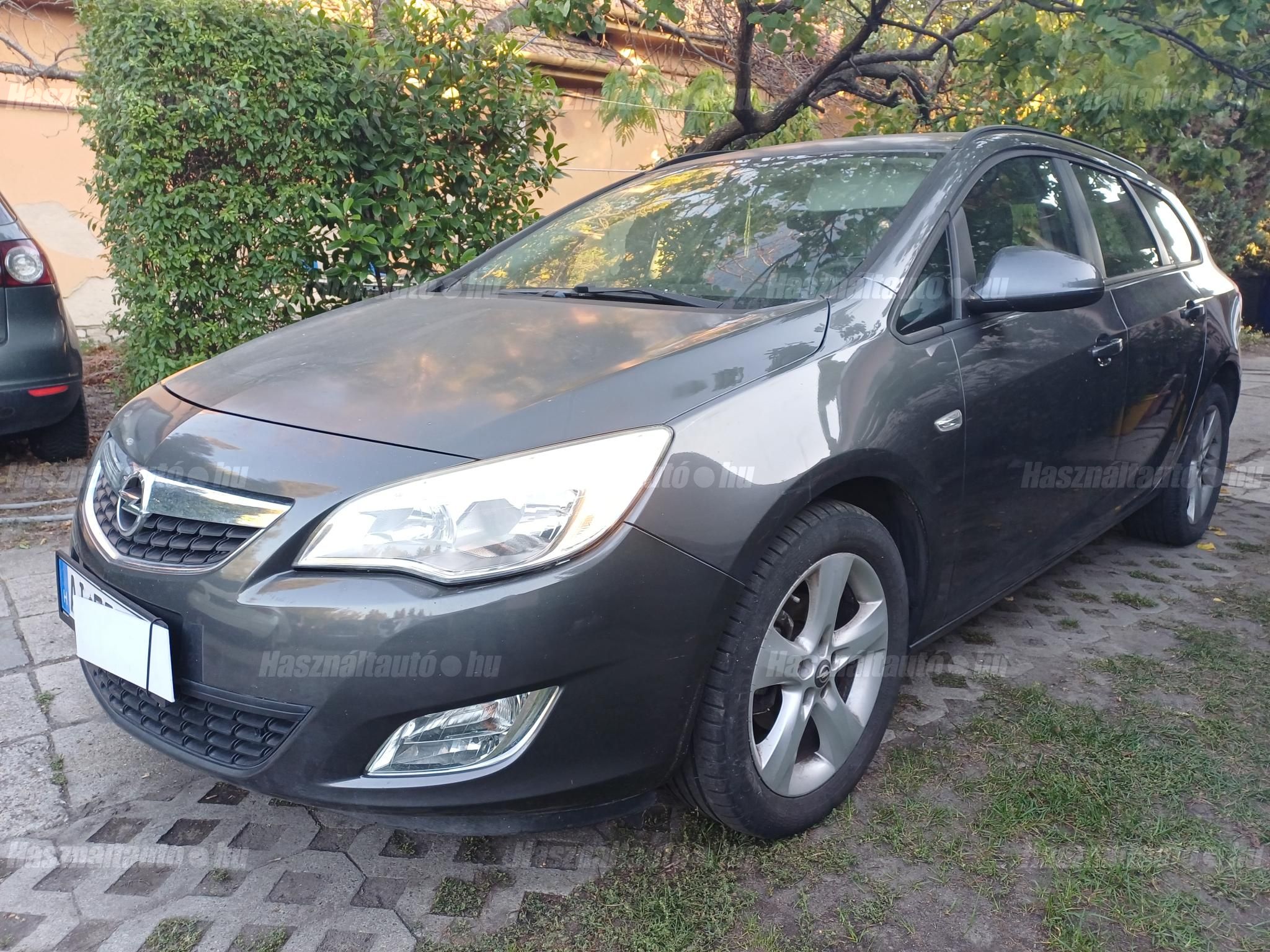 OPEL ASTRA J 2012/10 - 1