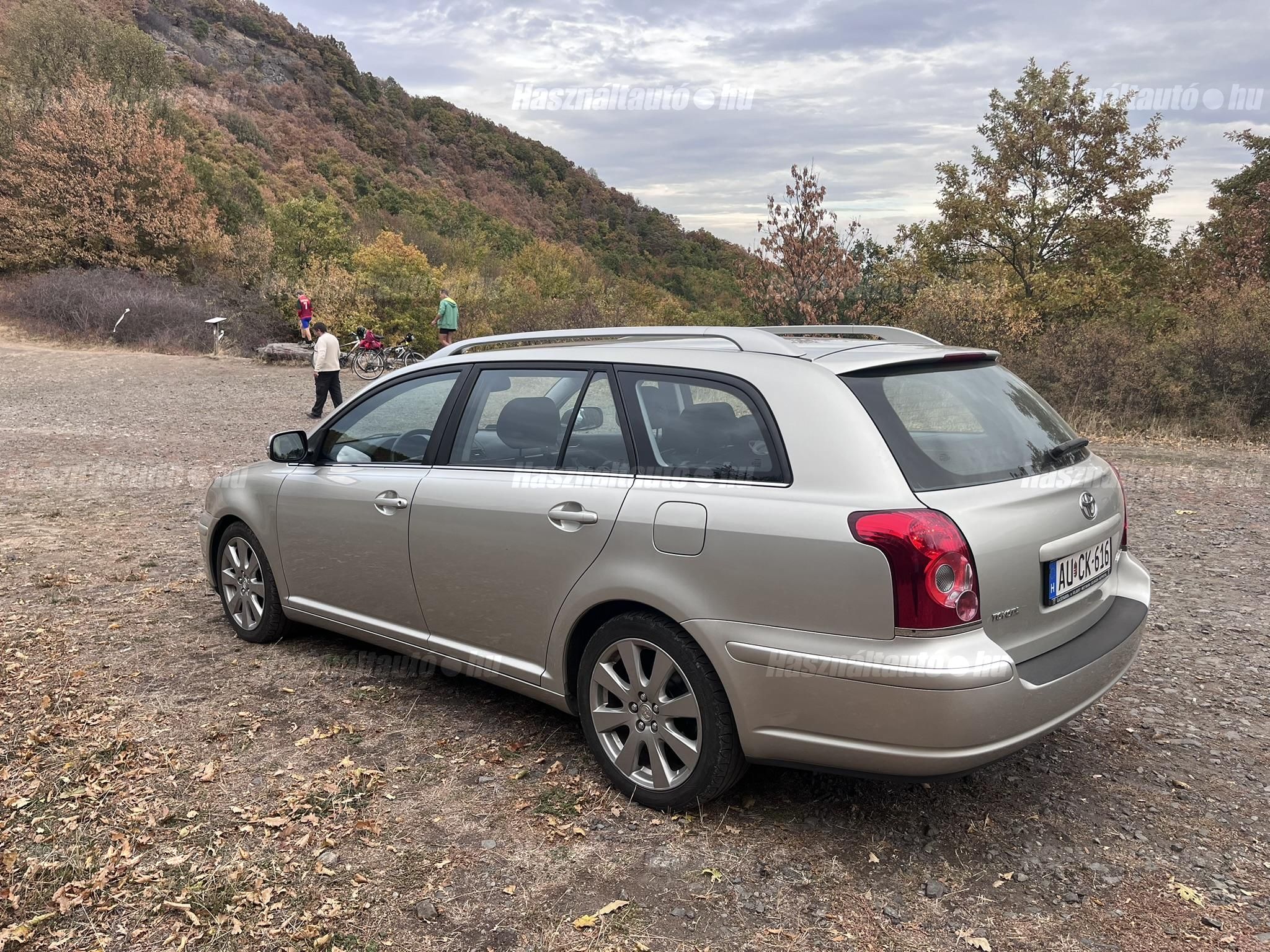 TOYOTA AVENSIS 2006/12 - 1
