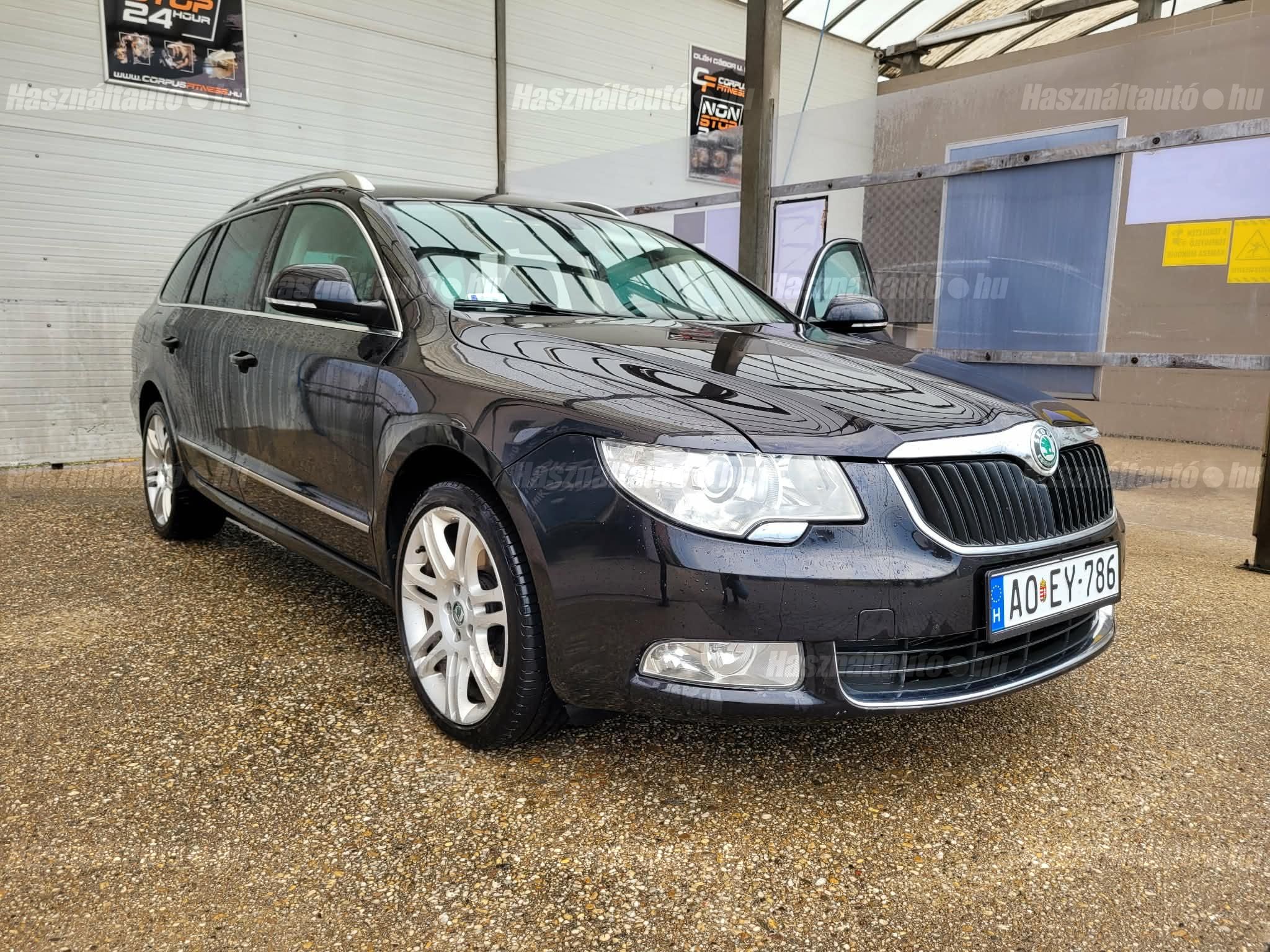 SKODA SUPERB 2010 - 1