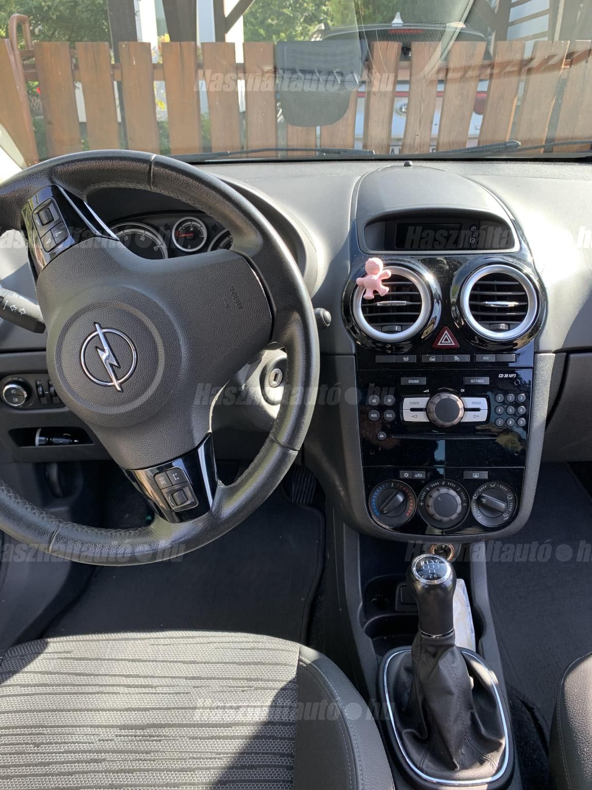 OPEL CORSA 2014/12 - 1