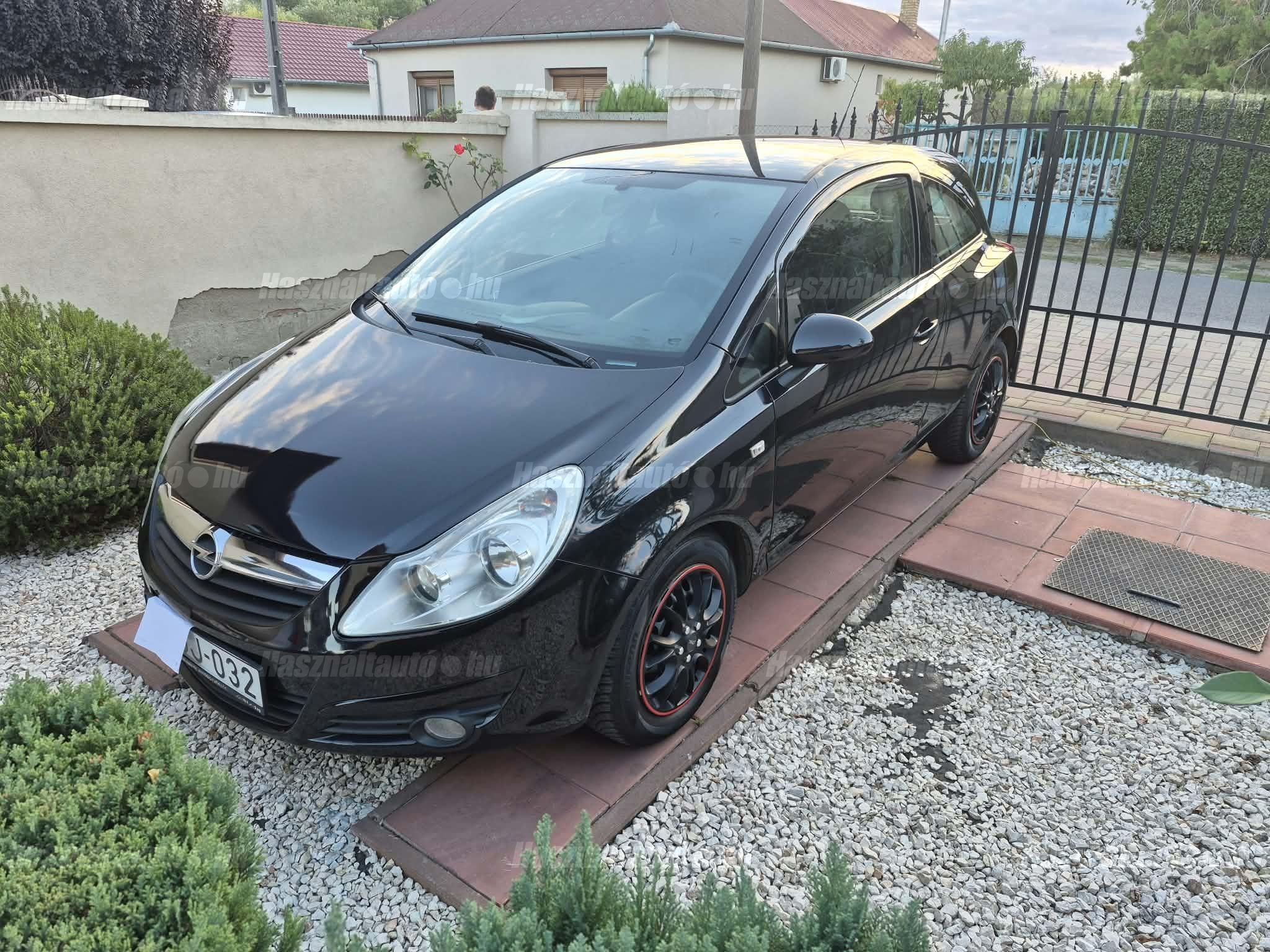 OPEL CORSA D 2008/9 - 1