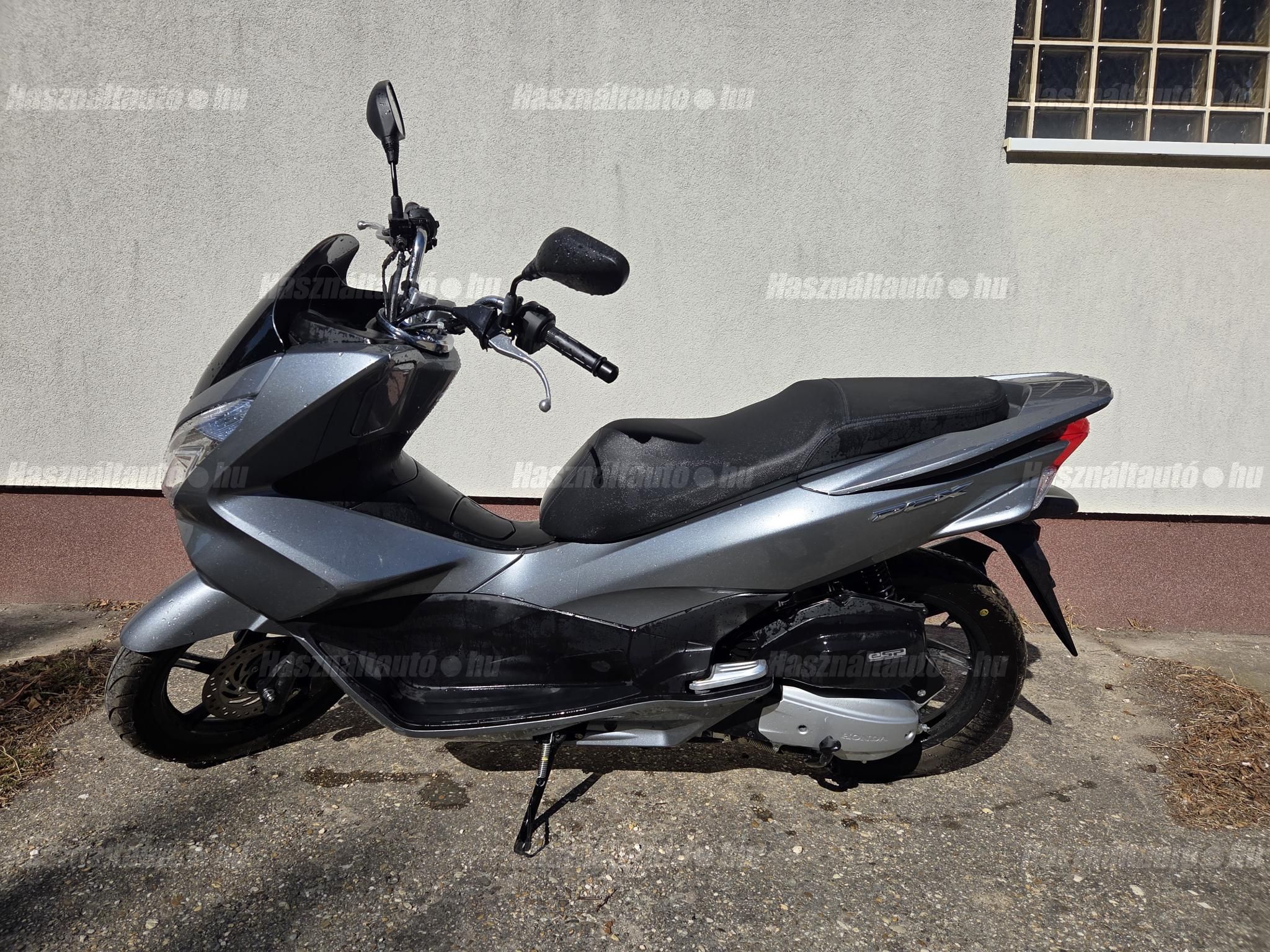HONDA PCX 125 2015/12 - 1