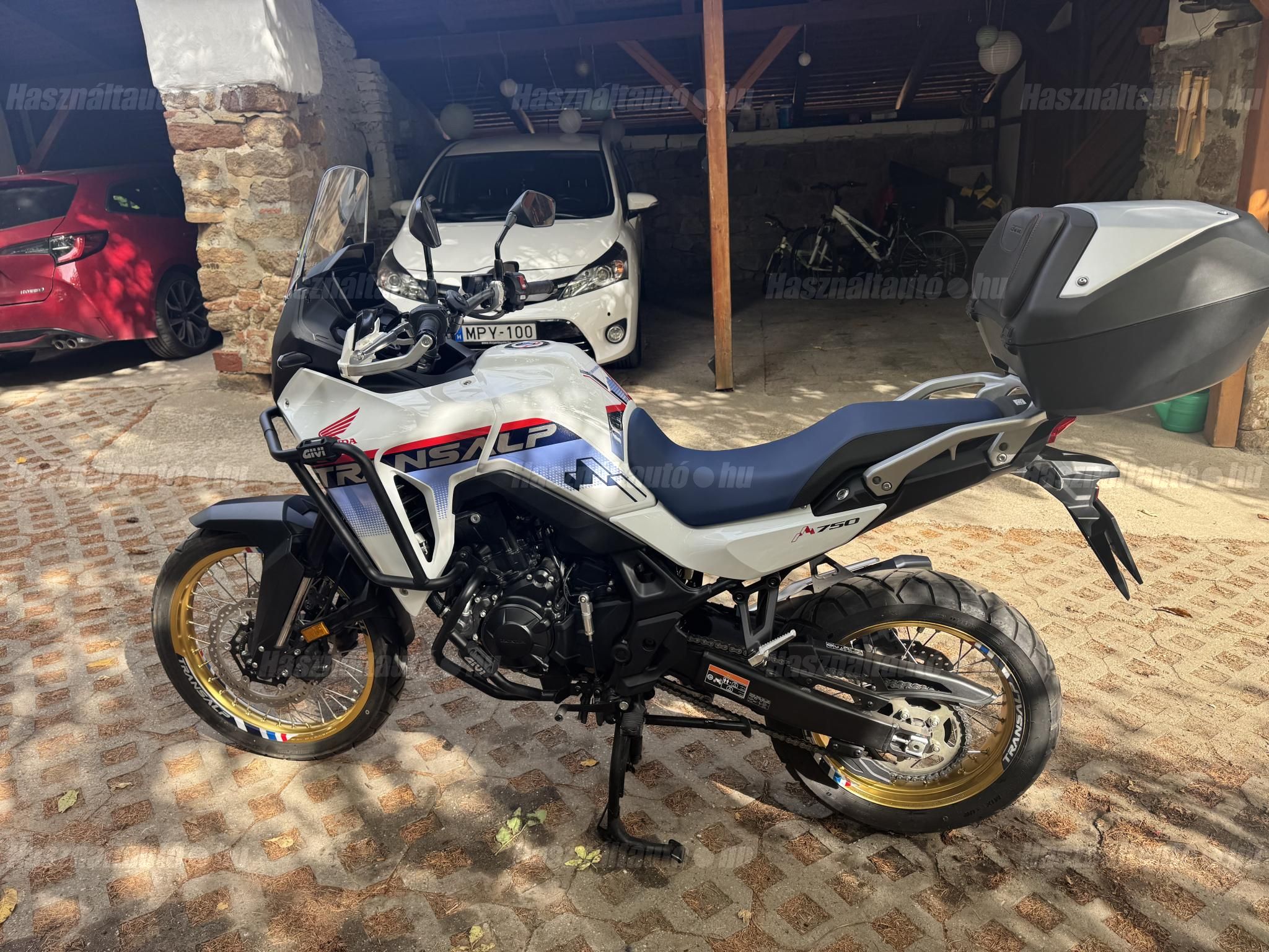 HONDA TRANSALP 2025/11 - 1