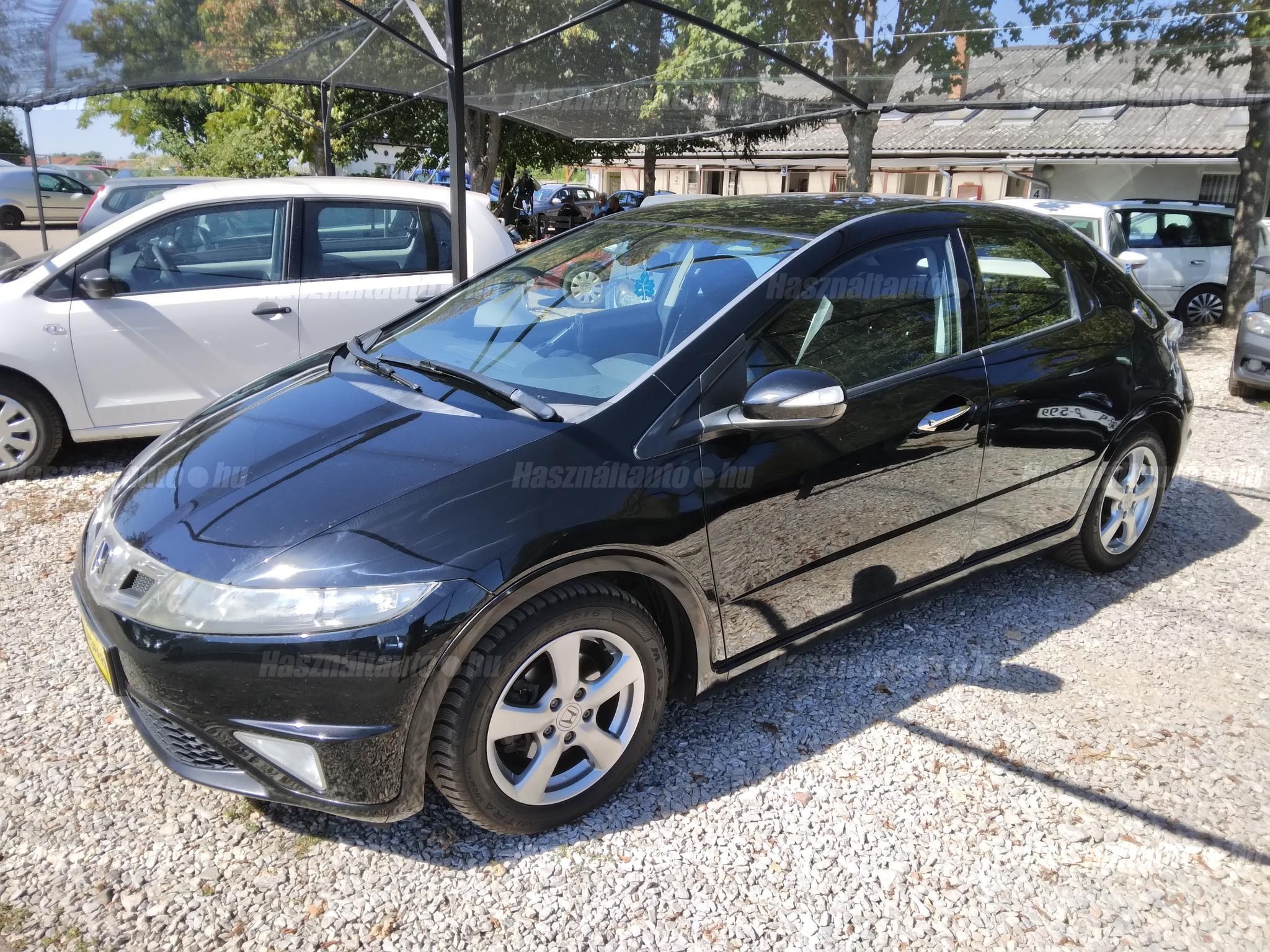 HONDA CIVIC 2010/6 - 1