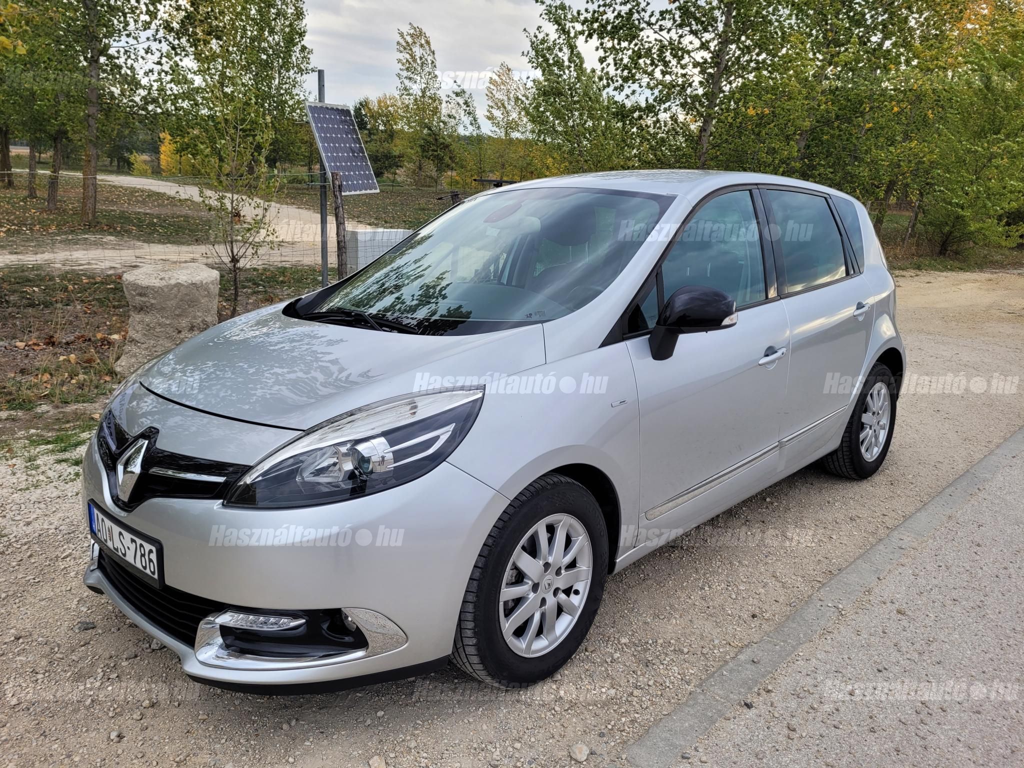 RENAULT SCENIC 2015/1 - 1