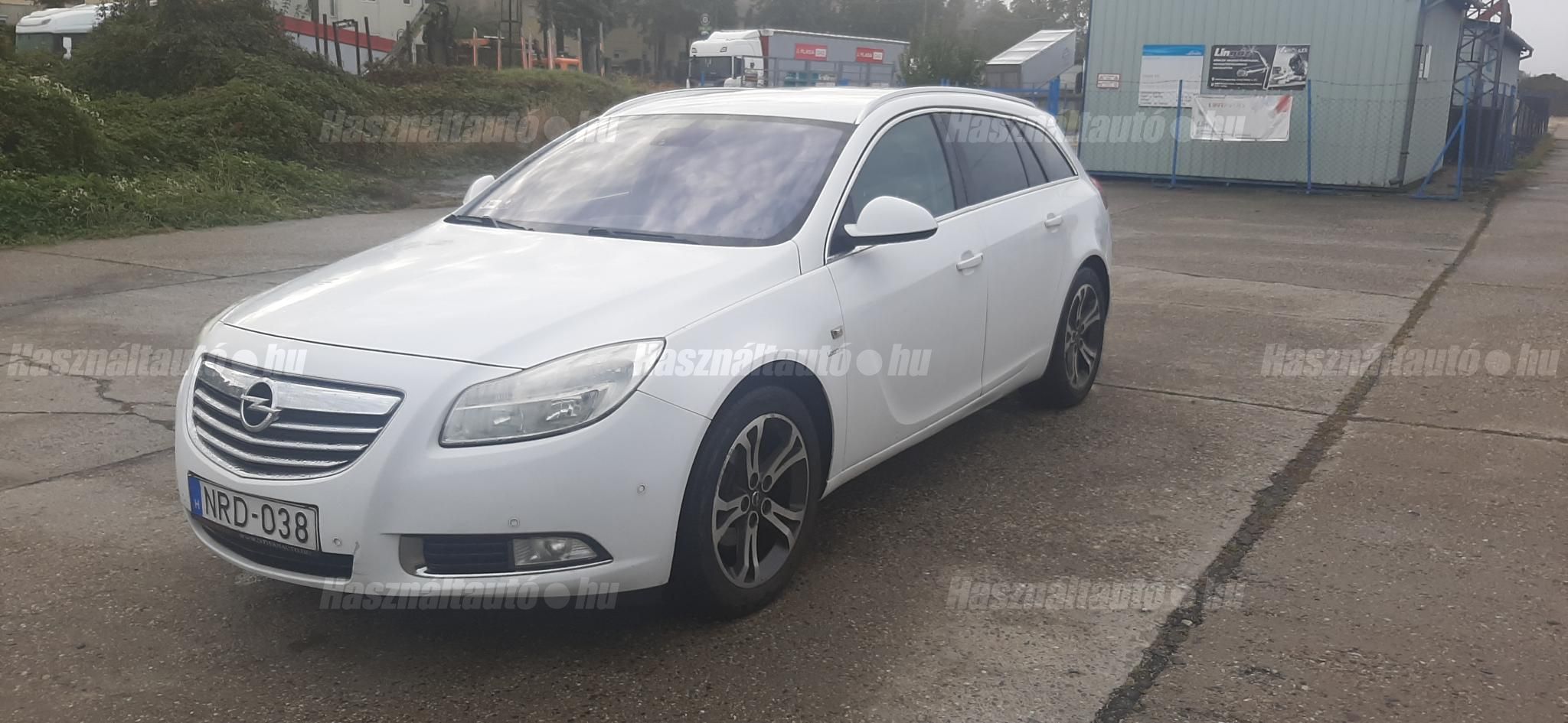 OPEL INSIGNIA 2013/7 - 1