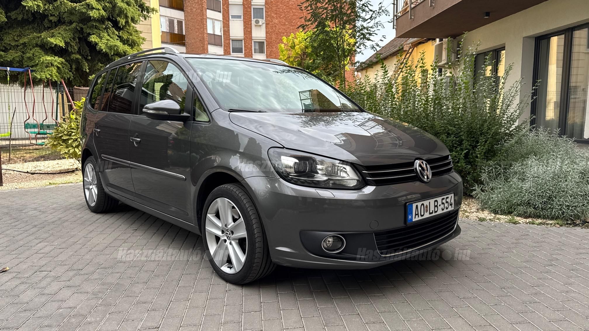 VOLKSWAGEN TOURAN 2014/8 - 1