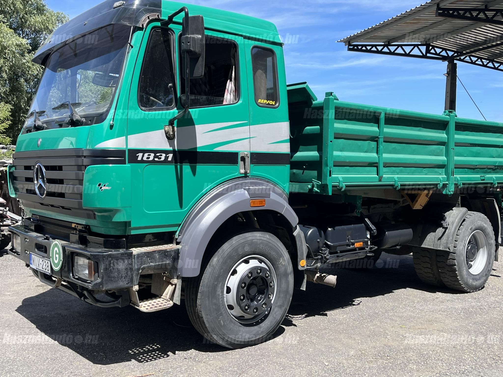 MERCEDES-BENZ 1996/10 - 1