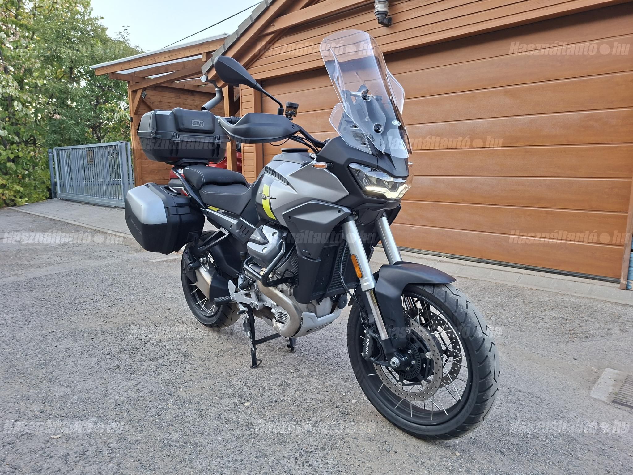 MOTO GUZZI STELVIO 2024 - 1