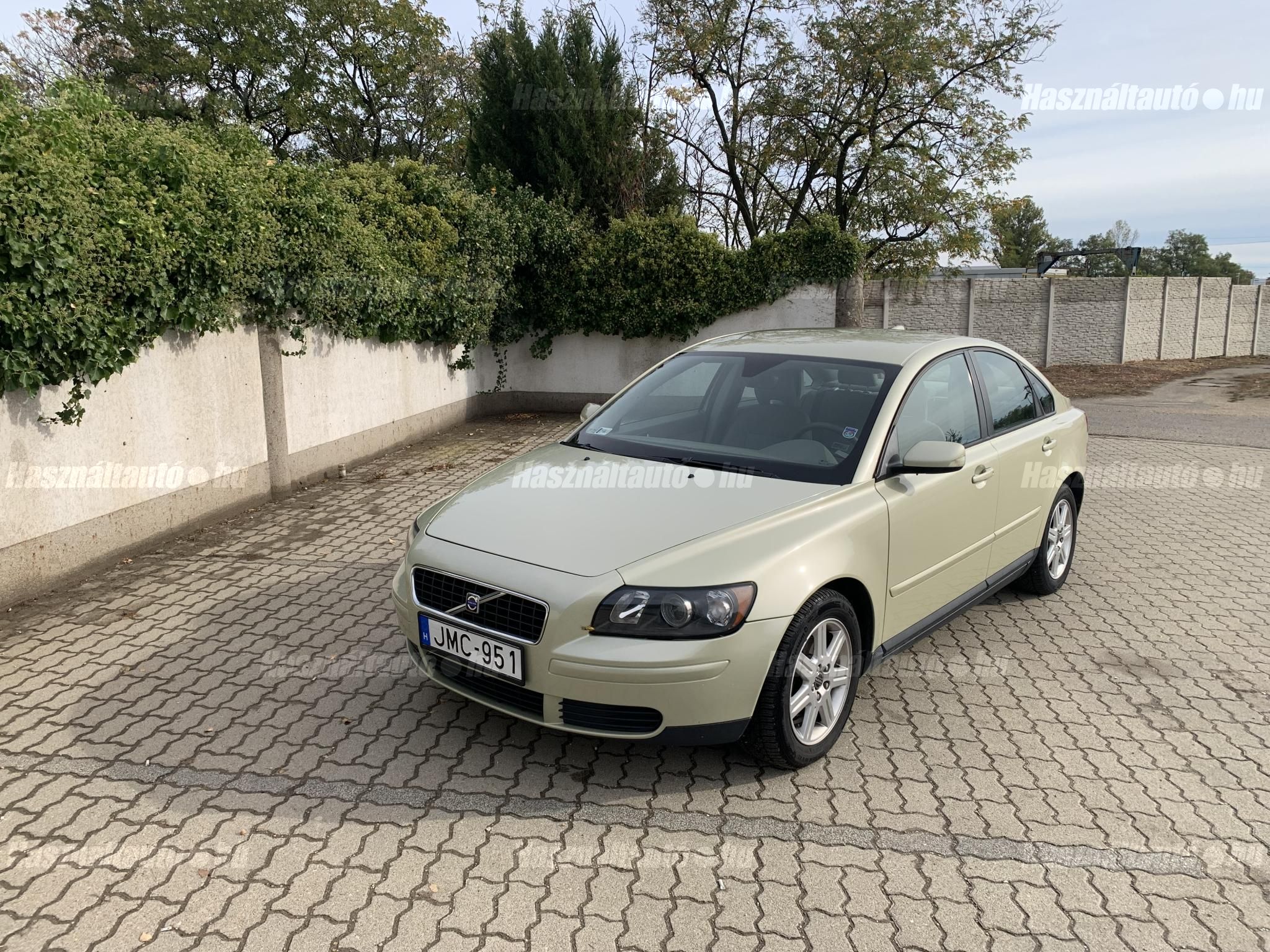 VOLVO S40 2004/12 - 1