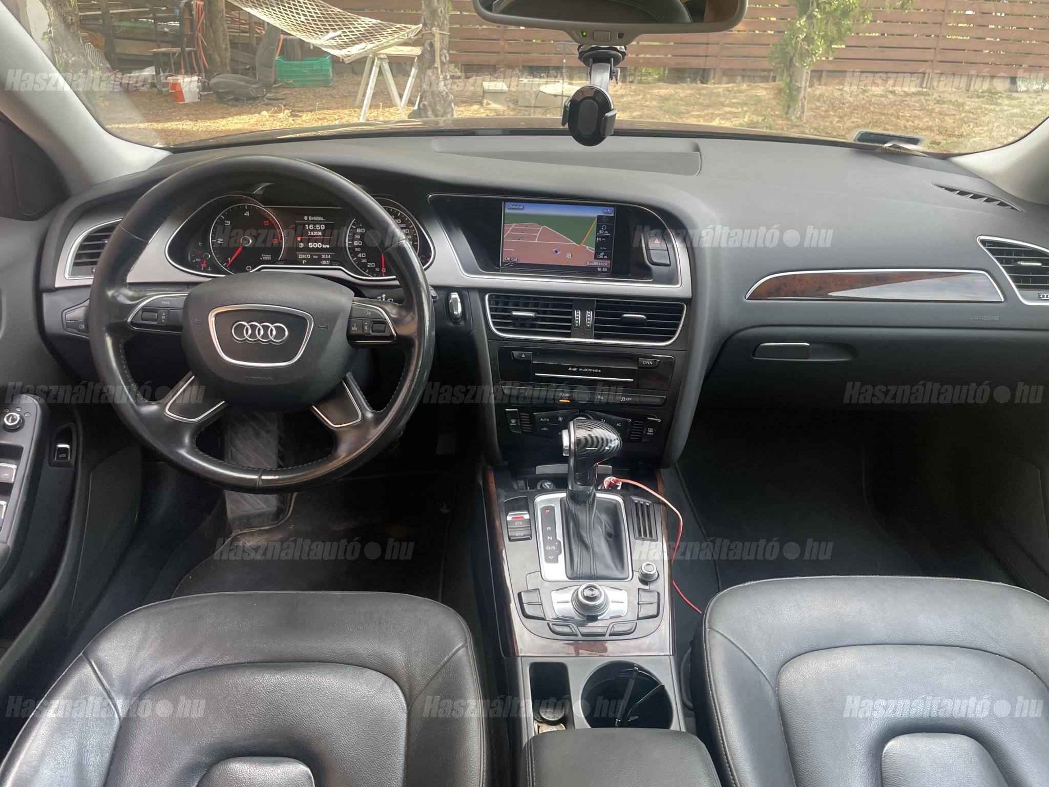 AUDI A4 2013 - 1
