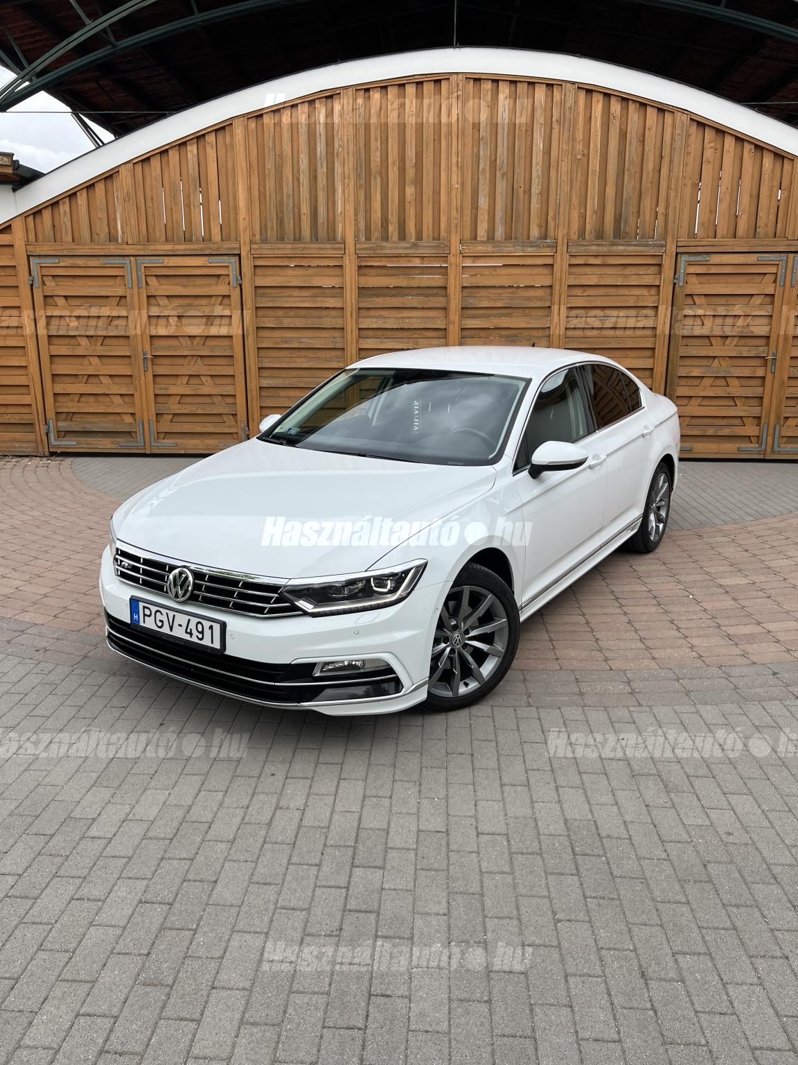 VOLKSWAGEN PASSAT VIII 2017/8 - 1