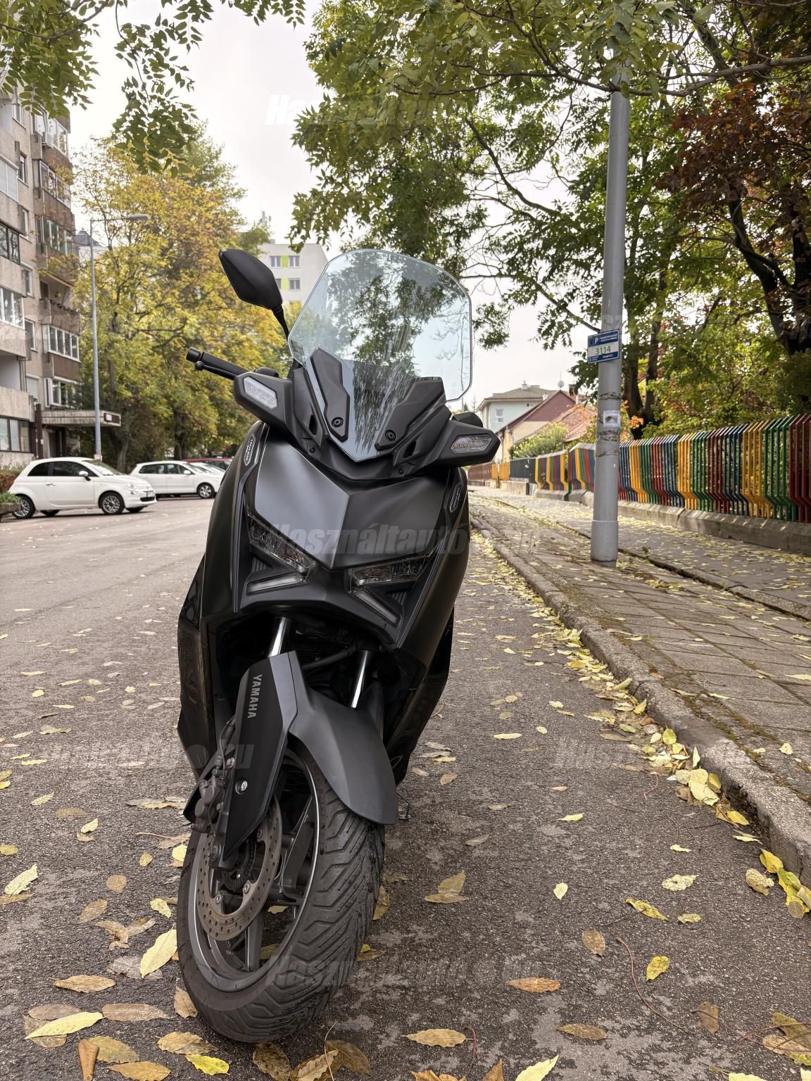 YAMAHA X-MAX 300 TECH MAX 2024/3 - 1