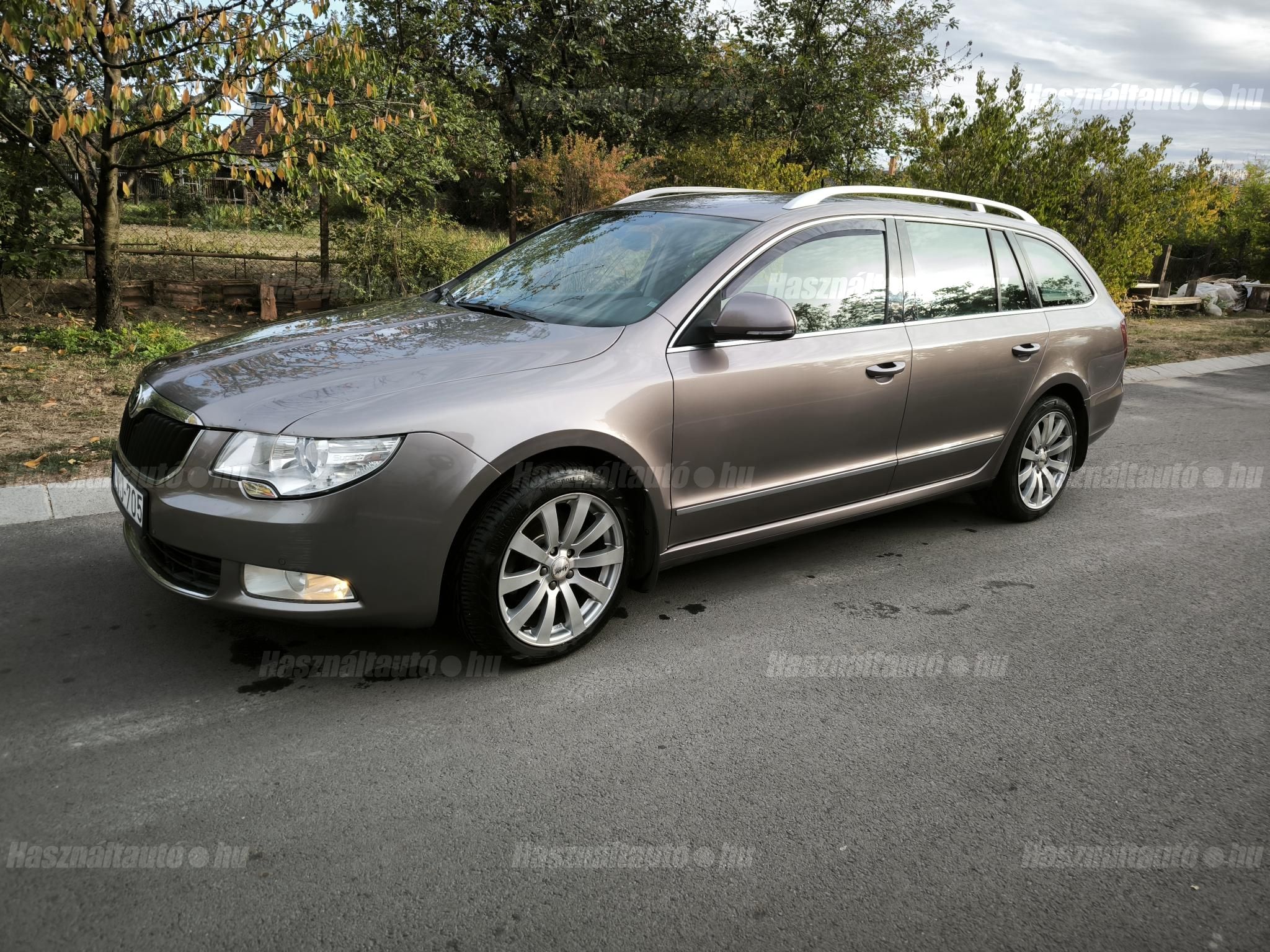 SKODA SUPERB 2011/2 - 1