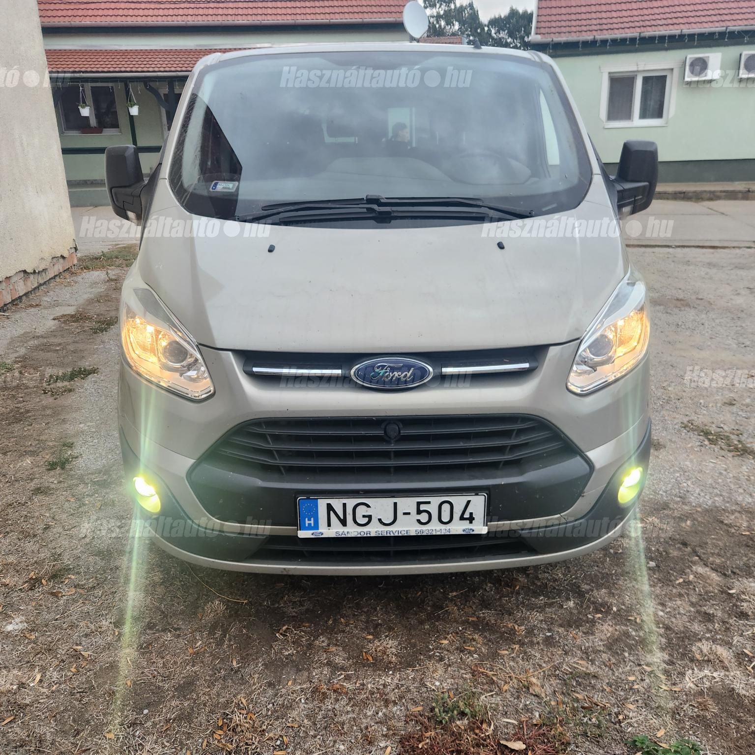 FORD TOURNEO 2015/8 - 1