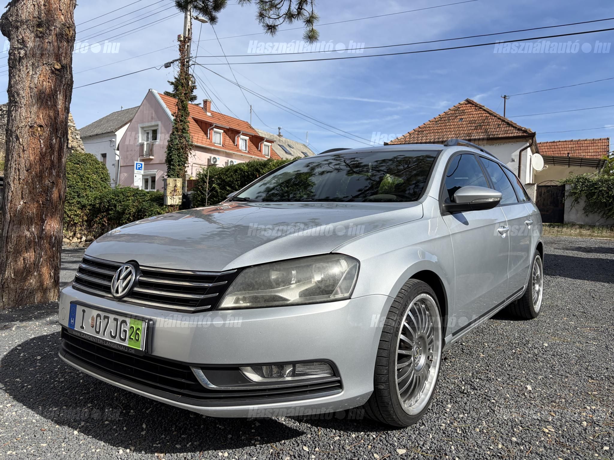 VOLKSWAGEN PASSAT VII 2012/1 - 1