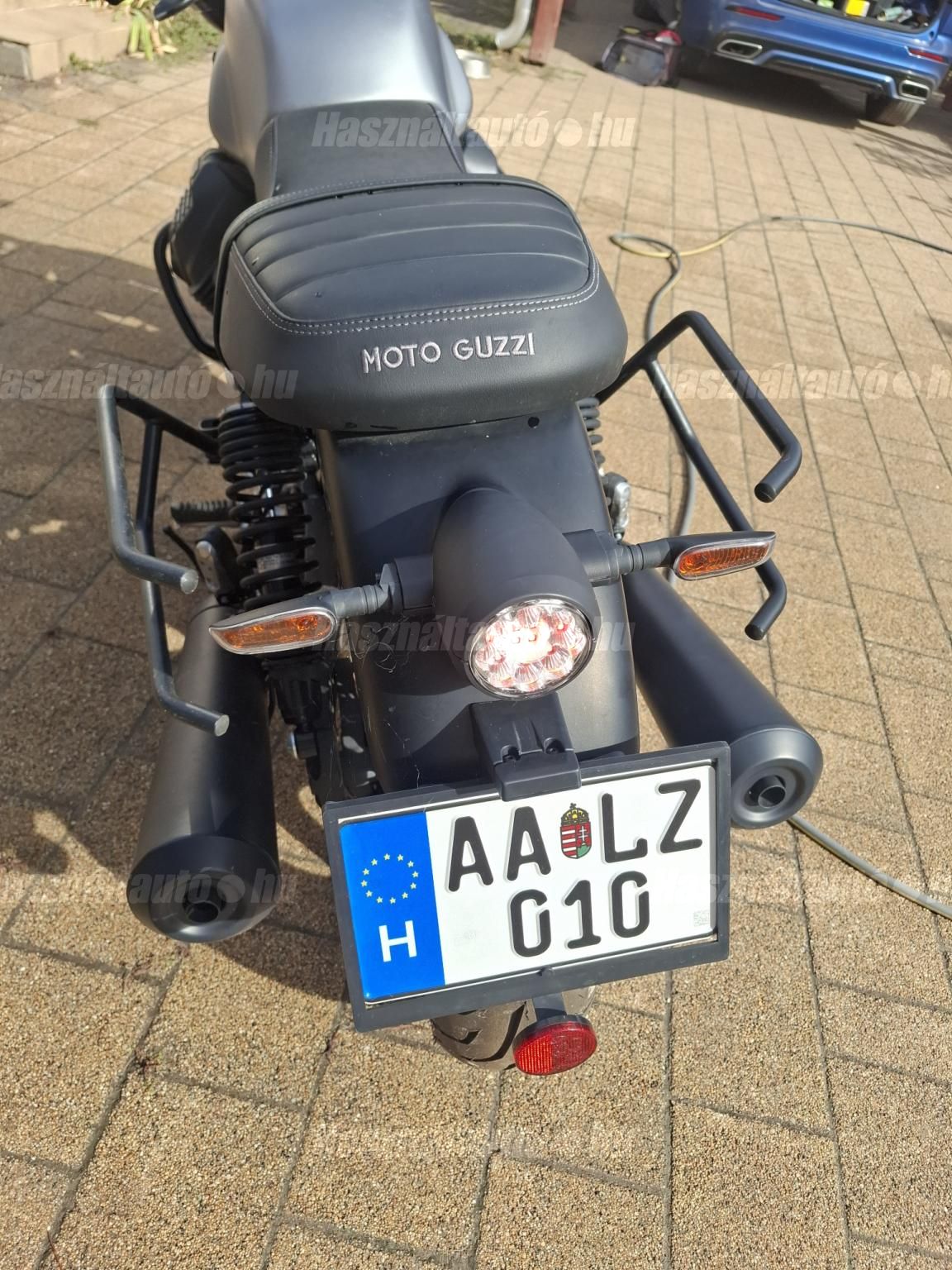 MOTO GUZZI V7 CLASSIC 2022/12 - 1