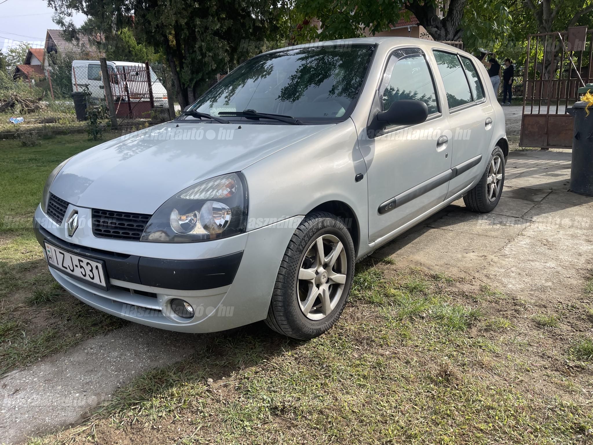 RENAULT CLIO 2003/8 - 1