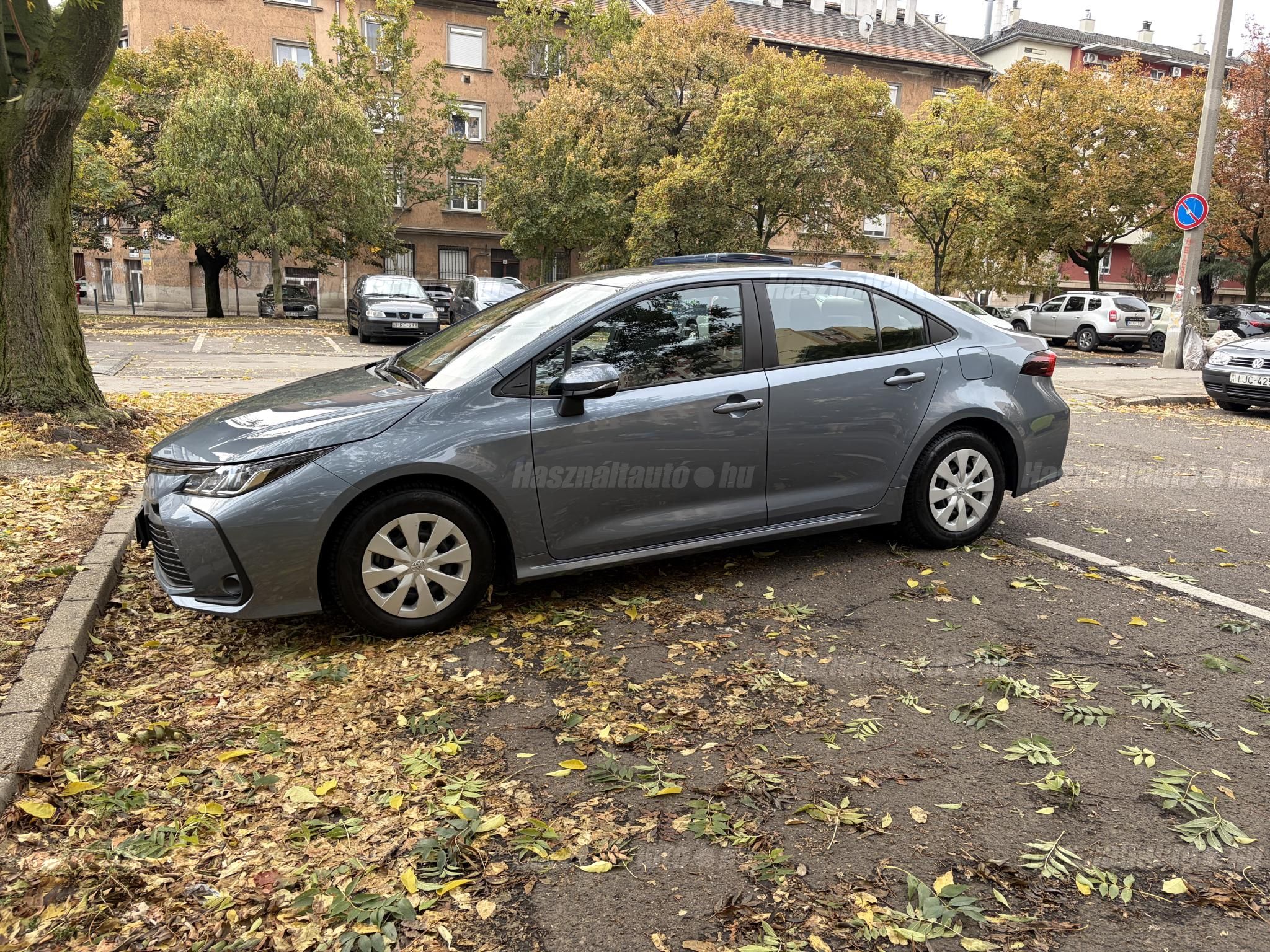 TOYOTA COROLLA 2022/6 - 1