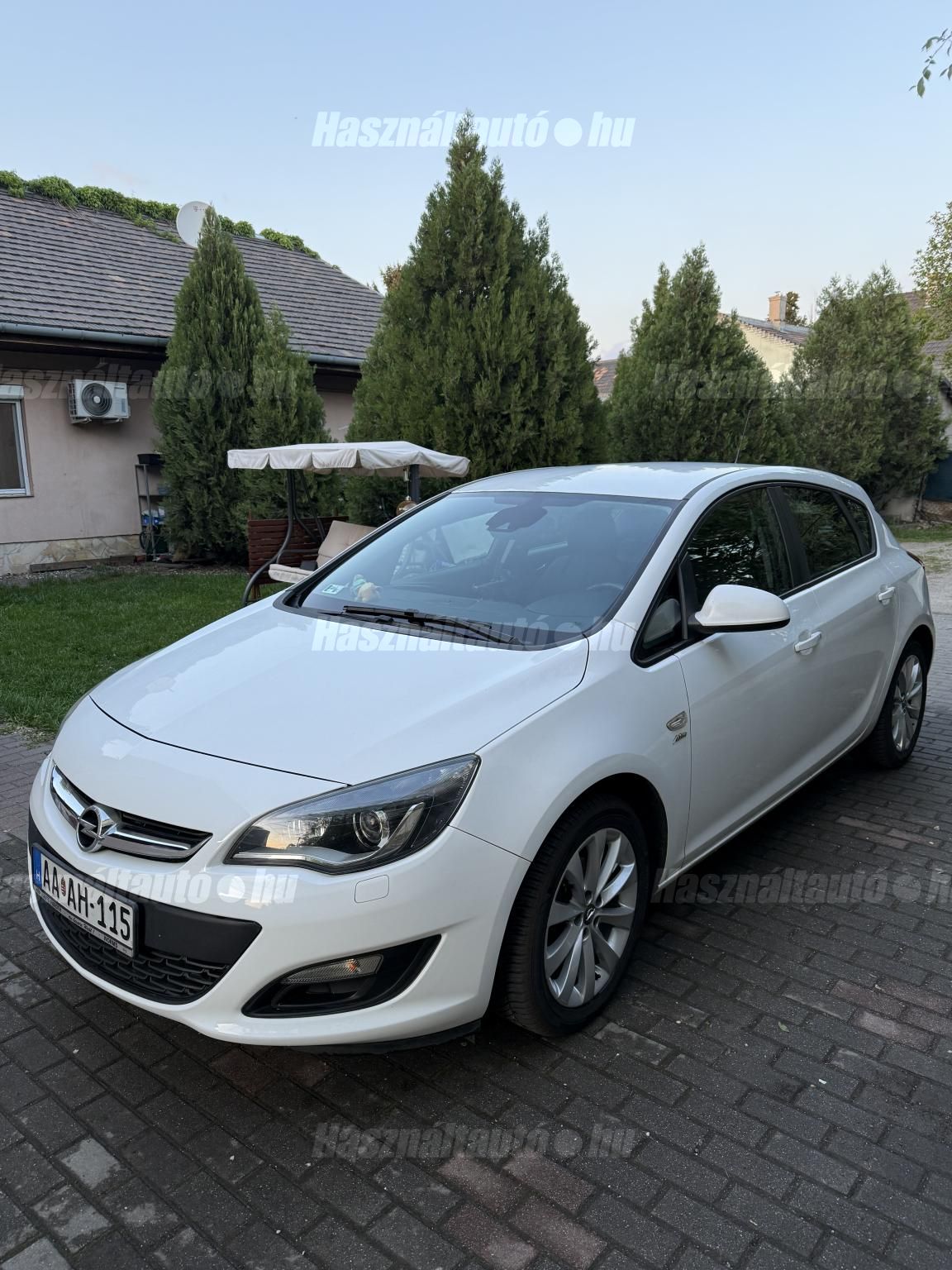 OPEL ASTRA J 2013/8 - 1