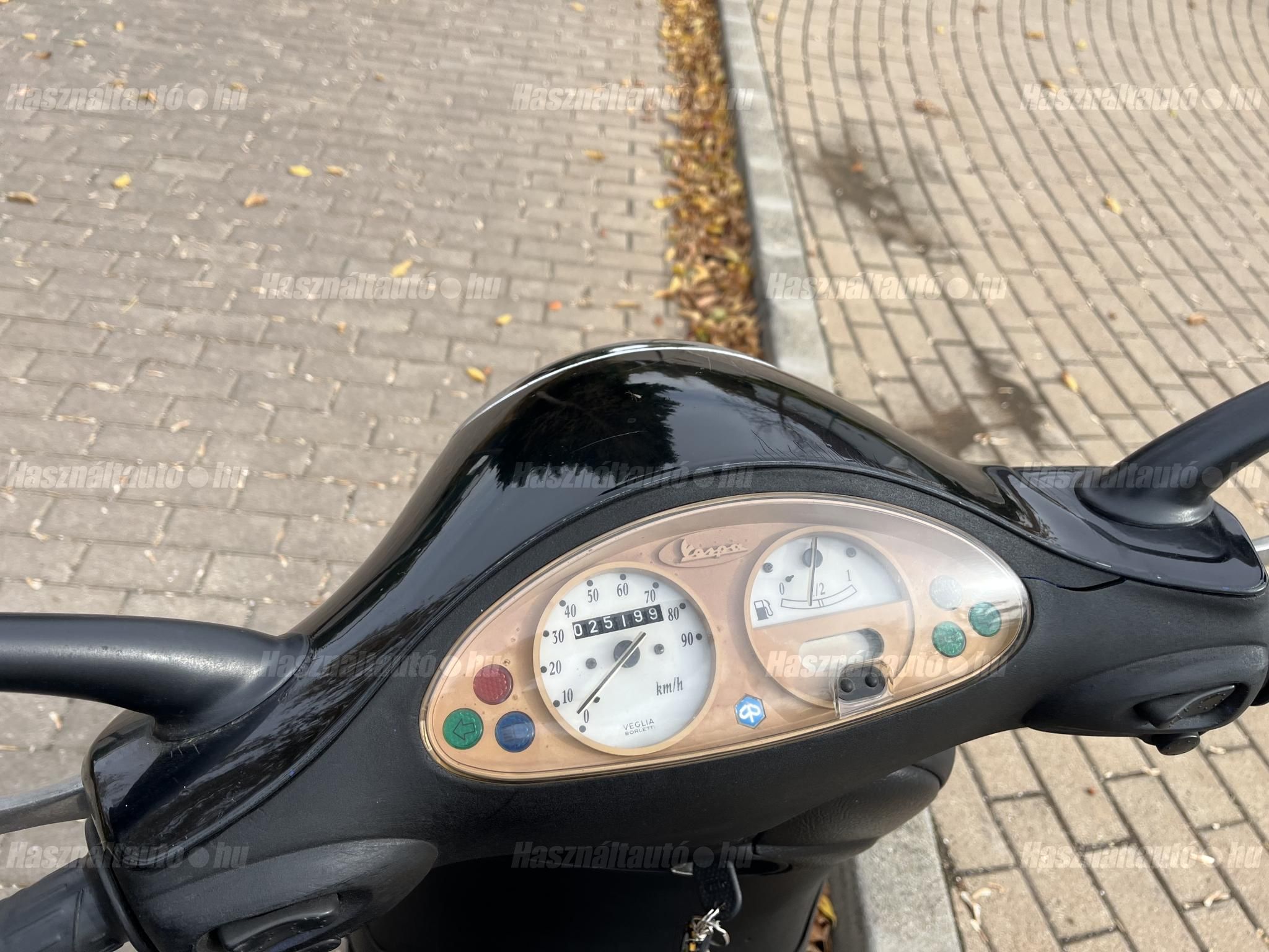VESPA ET4 2002/3 - 1