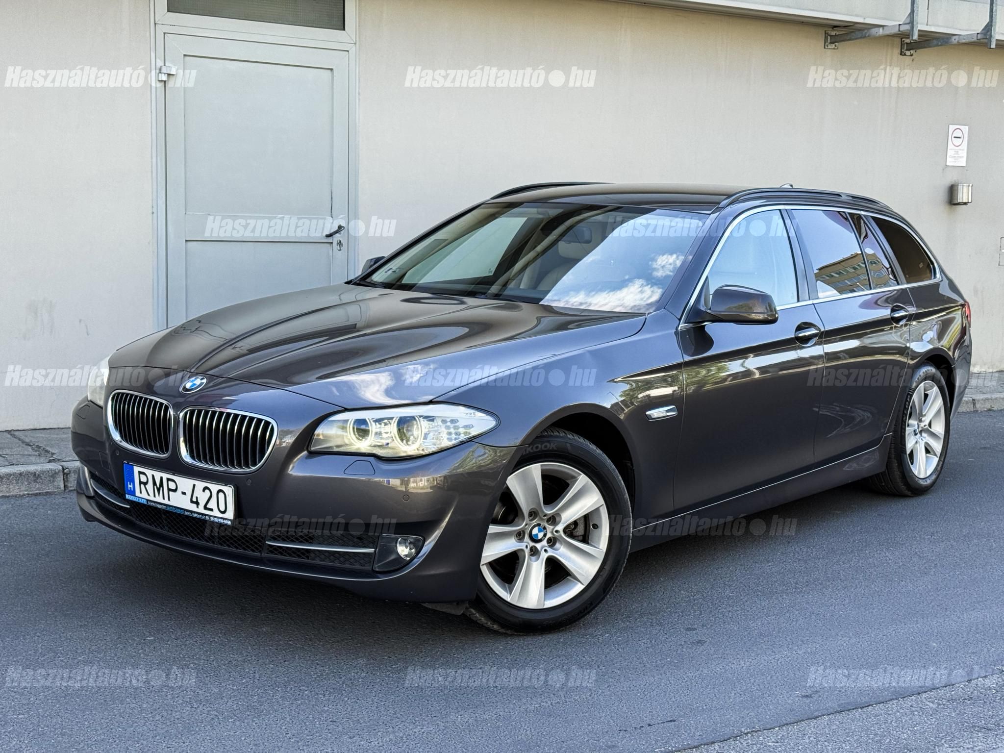 BMW 520 2011/2 - 1