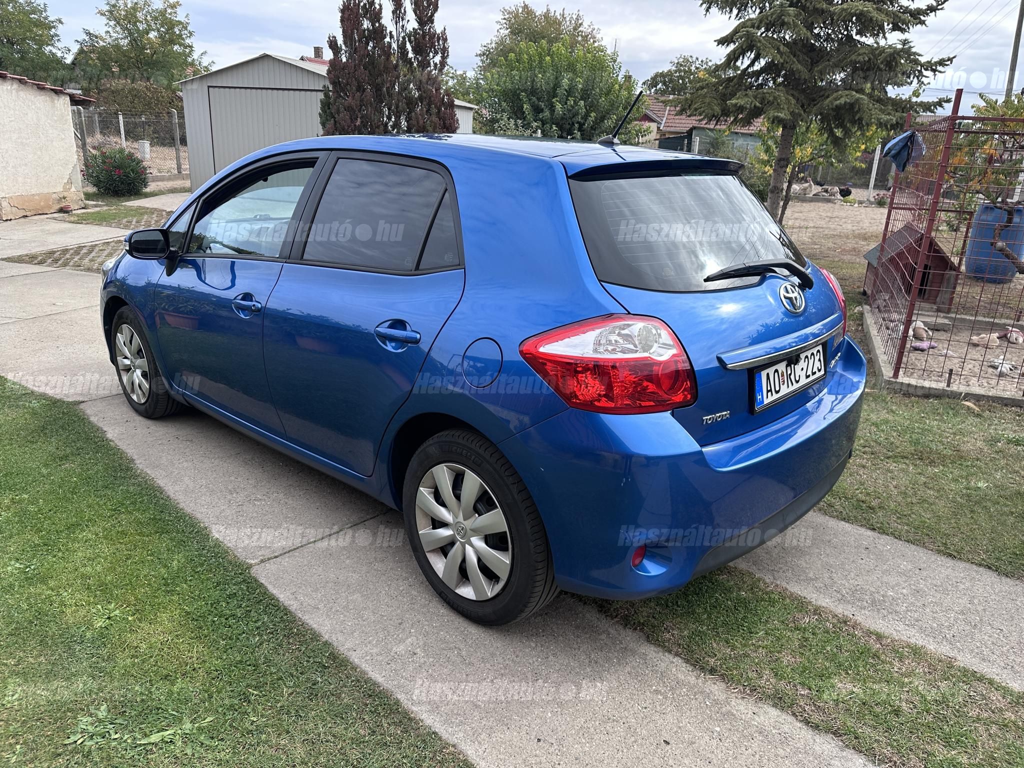TOYOTA AURIS 2010/9 - 1