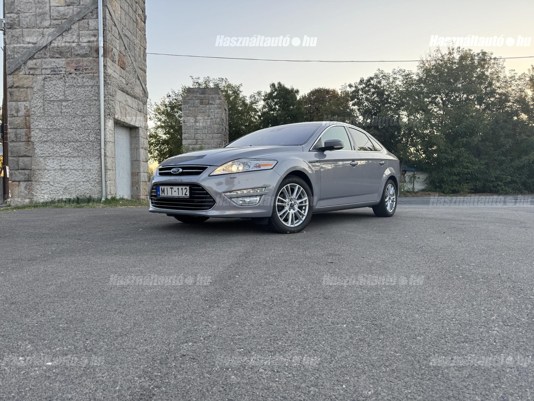 FORD MONDEO 2013/6 - 1