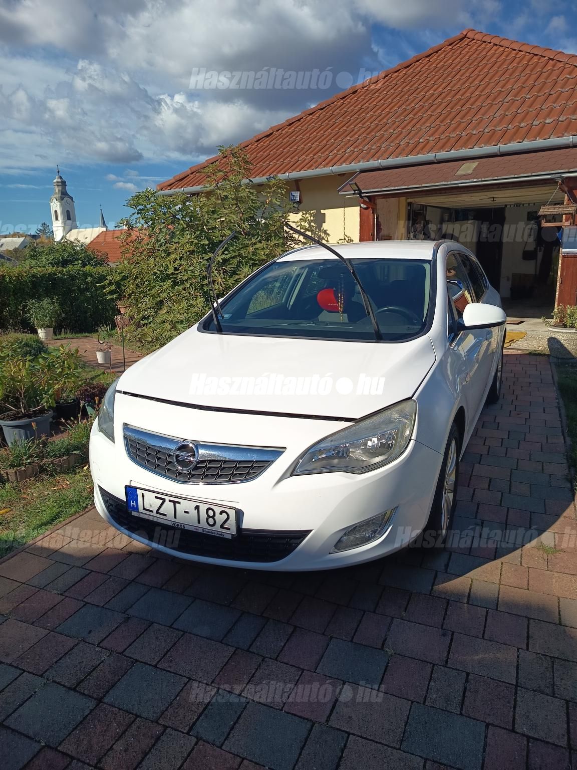OPEL ASTRA J 2012/1 - 1