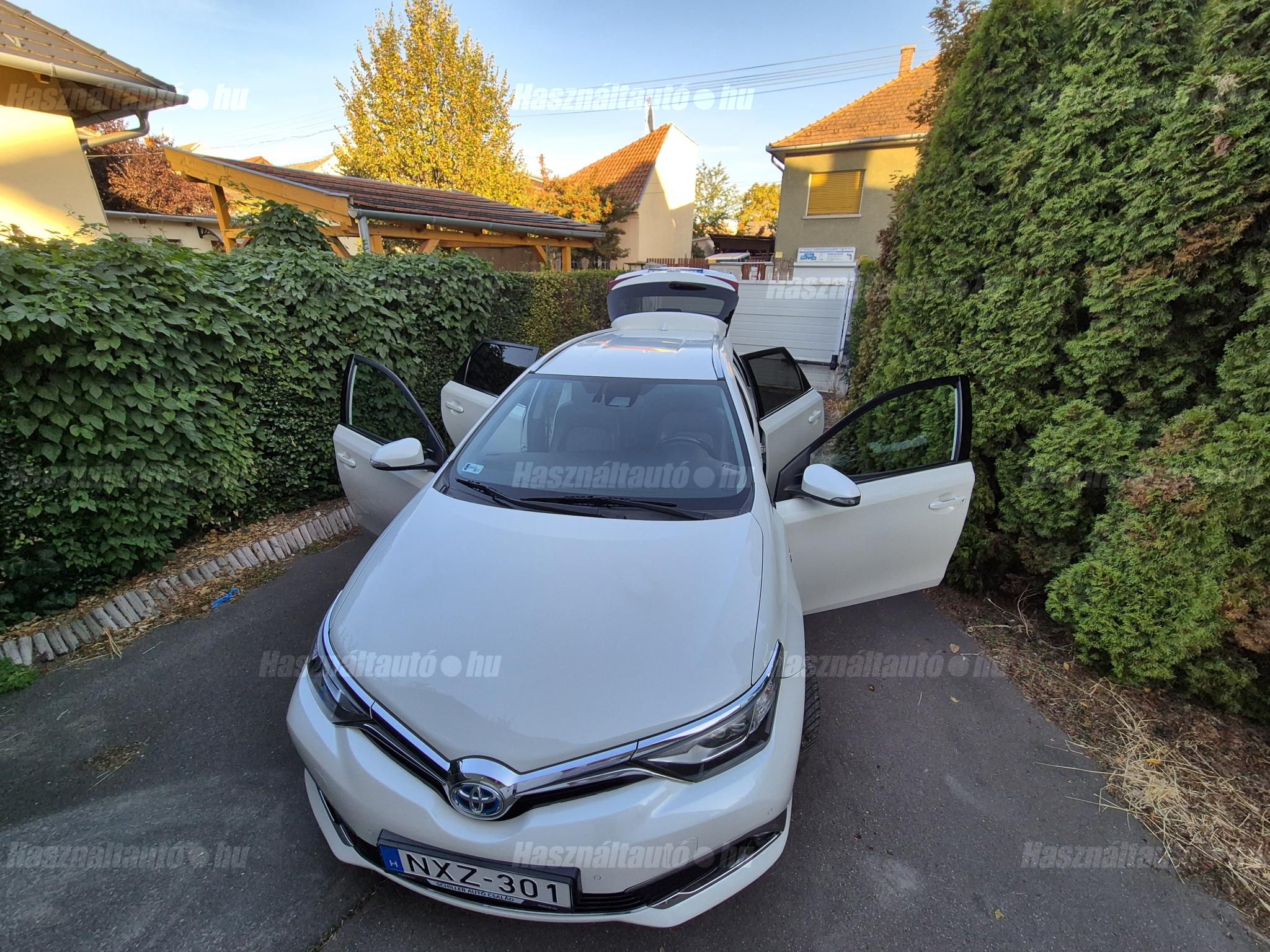 TOYOTA AURIS 2016/10 - 1
