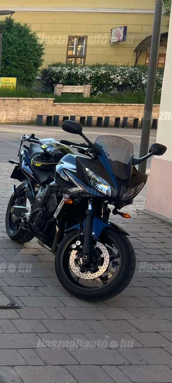 YAMAHA FZ6-S (FAZER) 2008/10 - 1